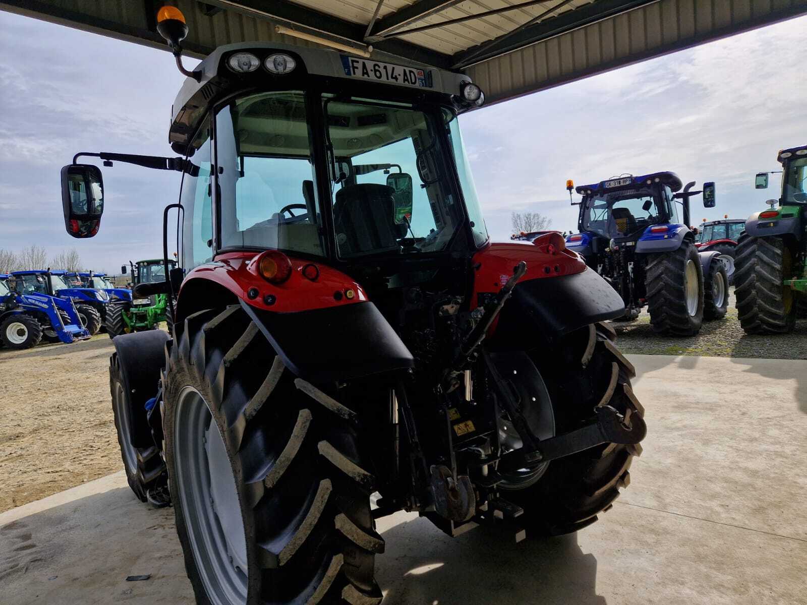 MASSEY FERGUSON 5710S