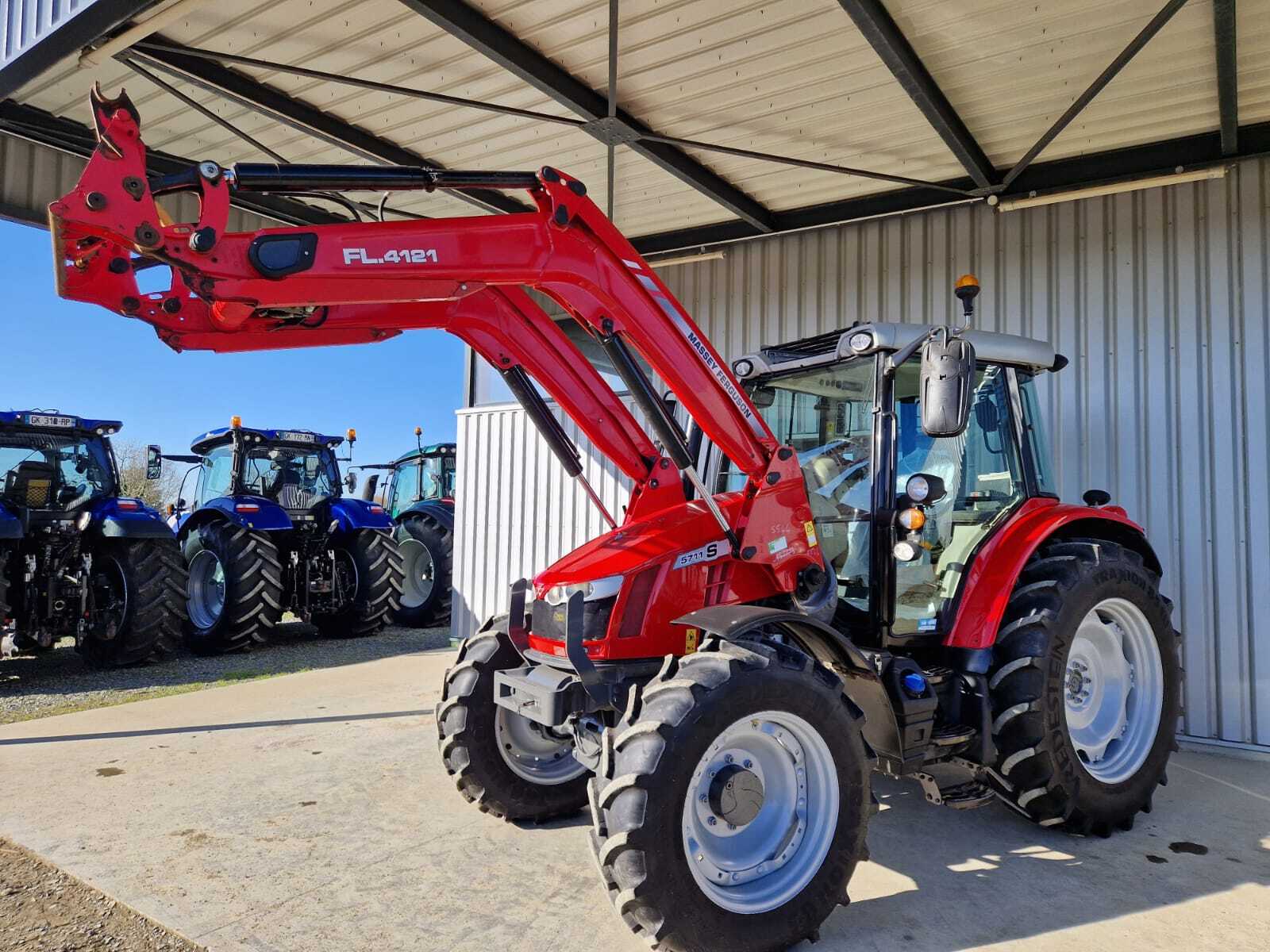 MASSEY FERGUSON 5711S