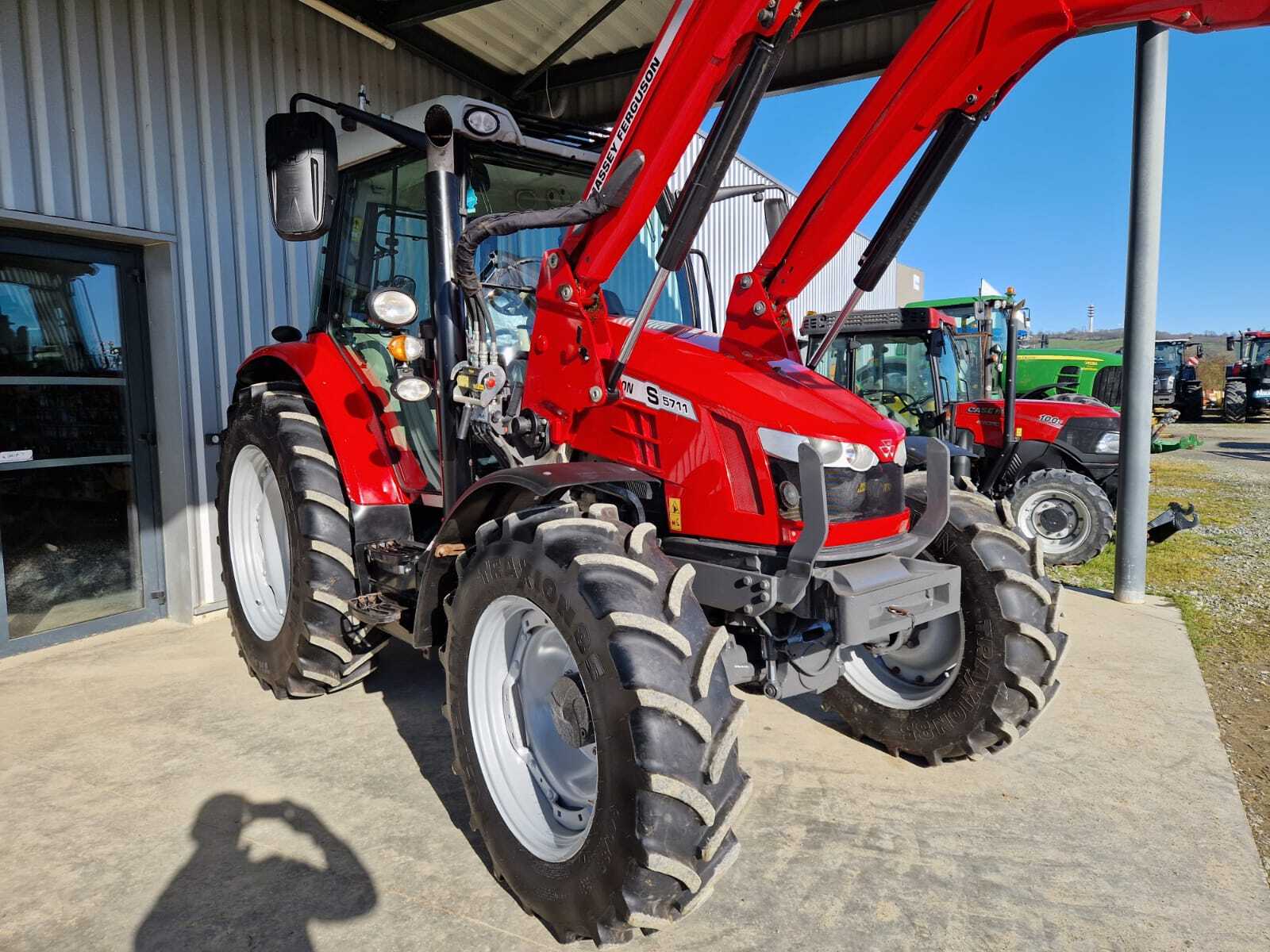 MASSEY FERGUSON 5711S