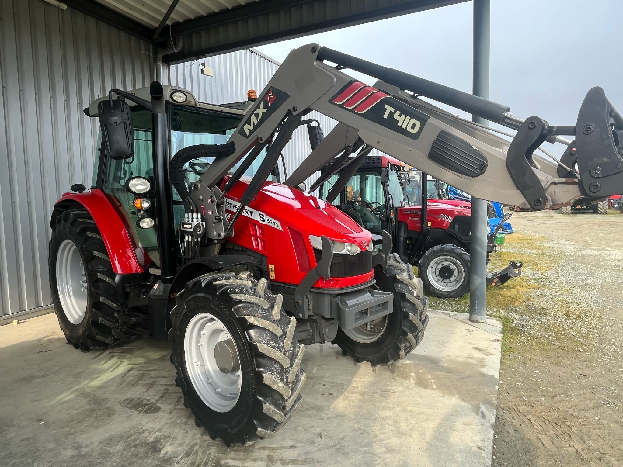 MASSEY FERGUSON 5711S DYNA 6