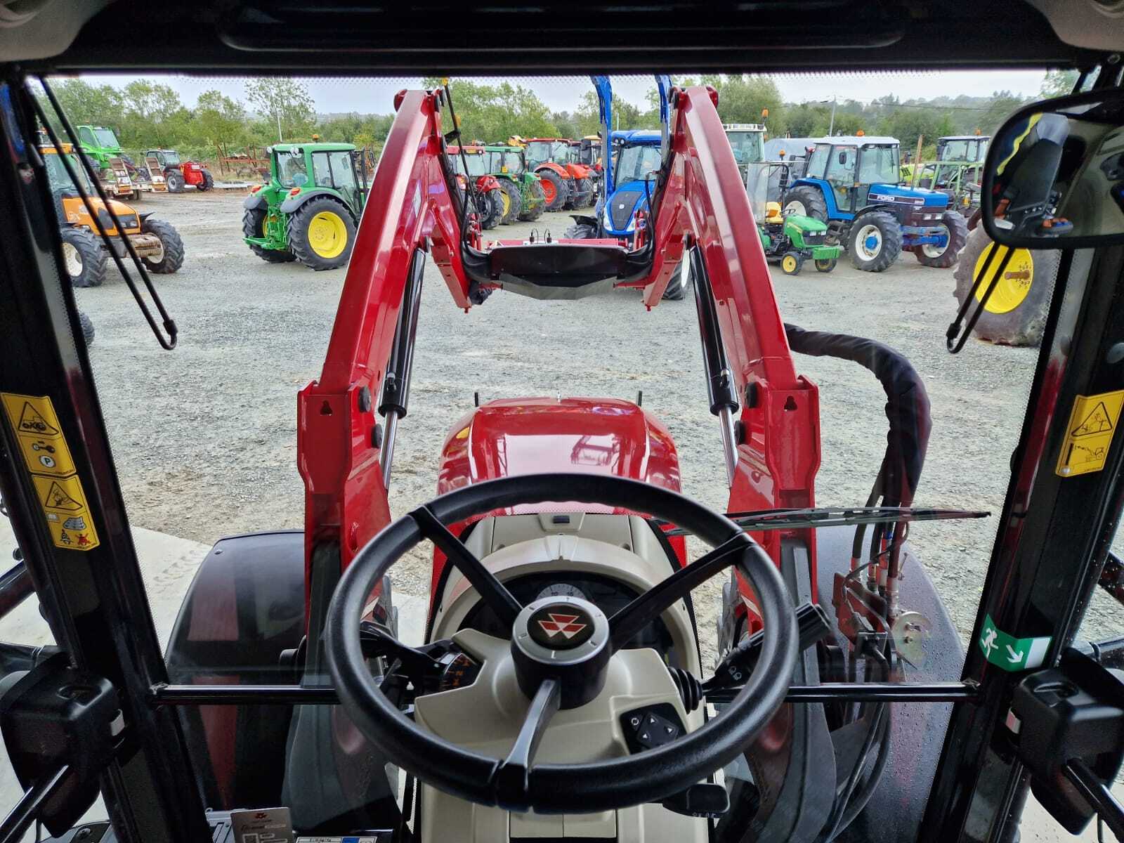 MASSEY FERGUSON 6713S DYNA 6