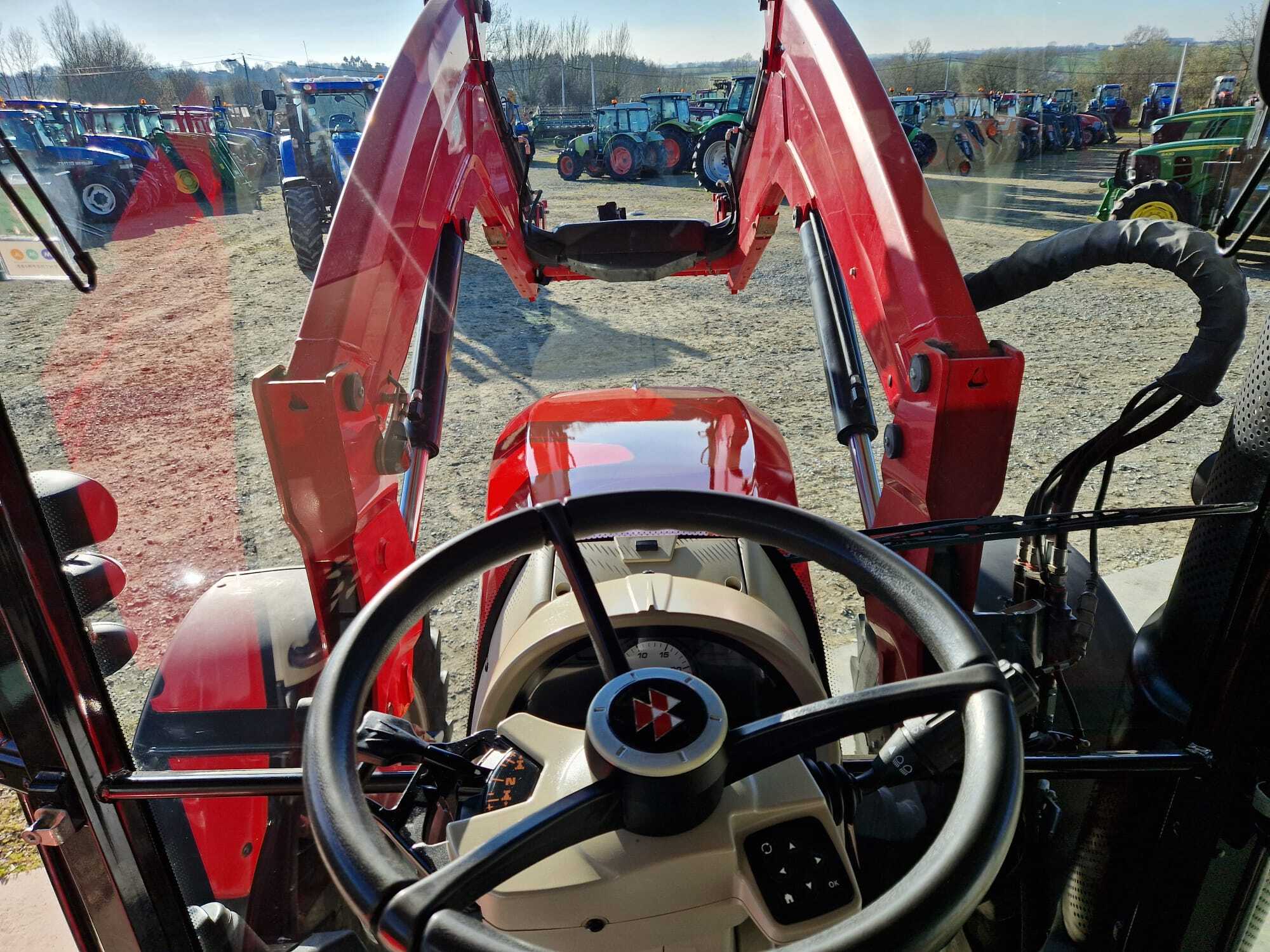 MASSEY FERGUSON 6713S DYNA VT