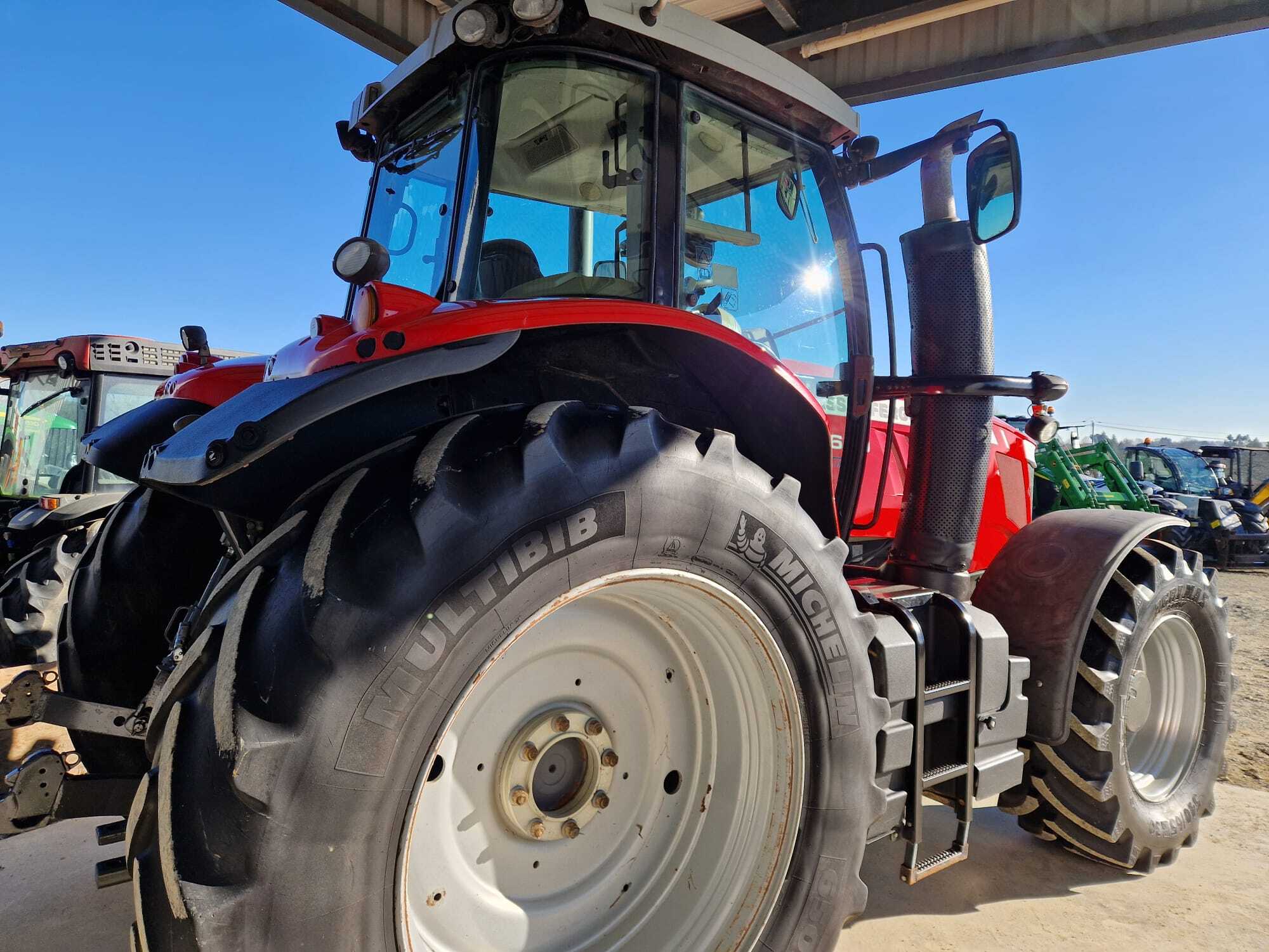 MASSEY FERGUSON 7620 DYNA VT