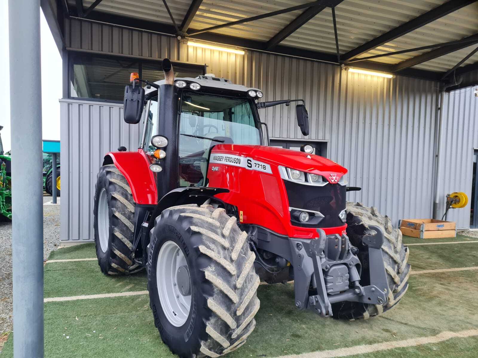 MASSEY FERGUSON 7718S DYNA 6