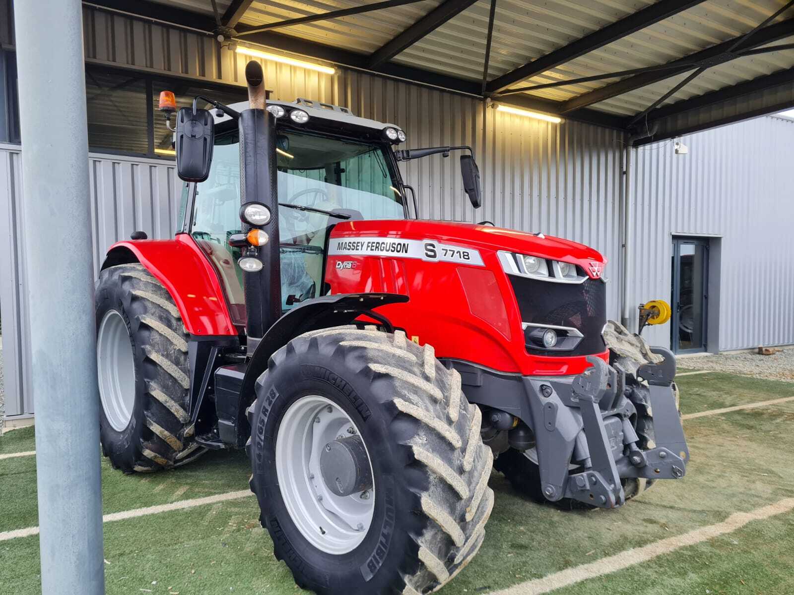 MASSEY FERGUSON 7718S DYNA 6