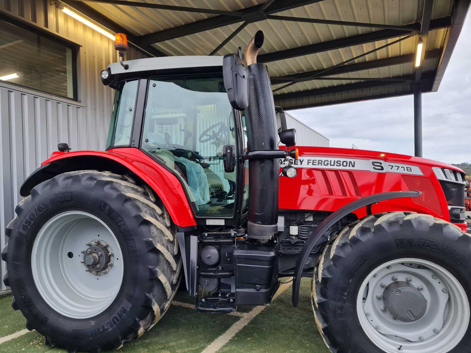 MASSEY FERGUSON 7718S DYNA 6