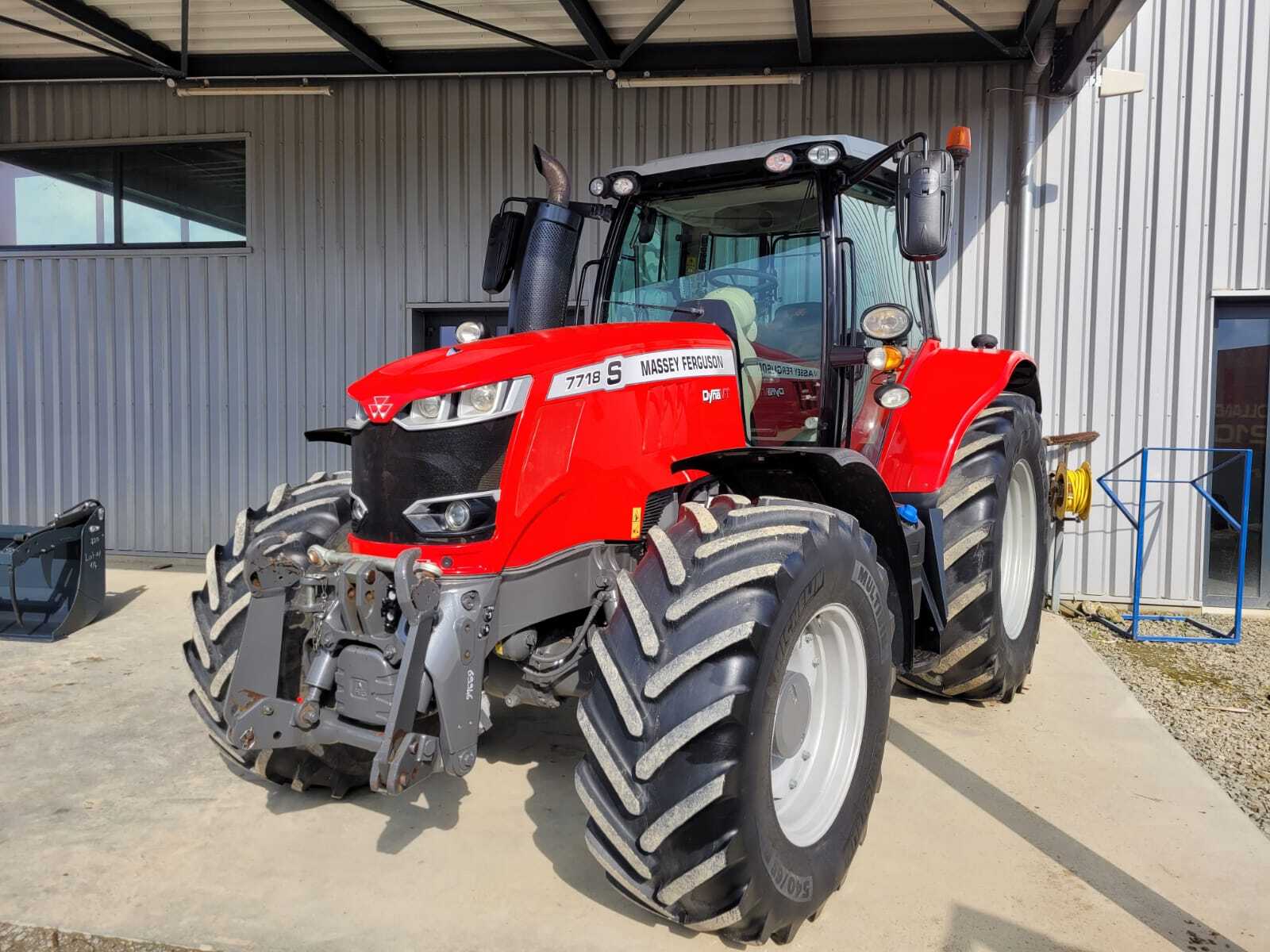 MASSEY FERGUSON 7718S VT