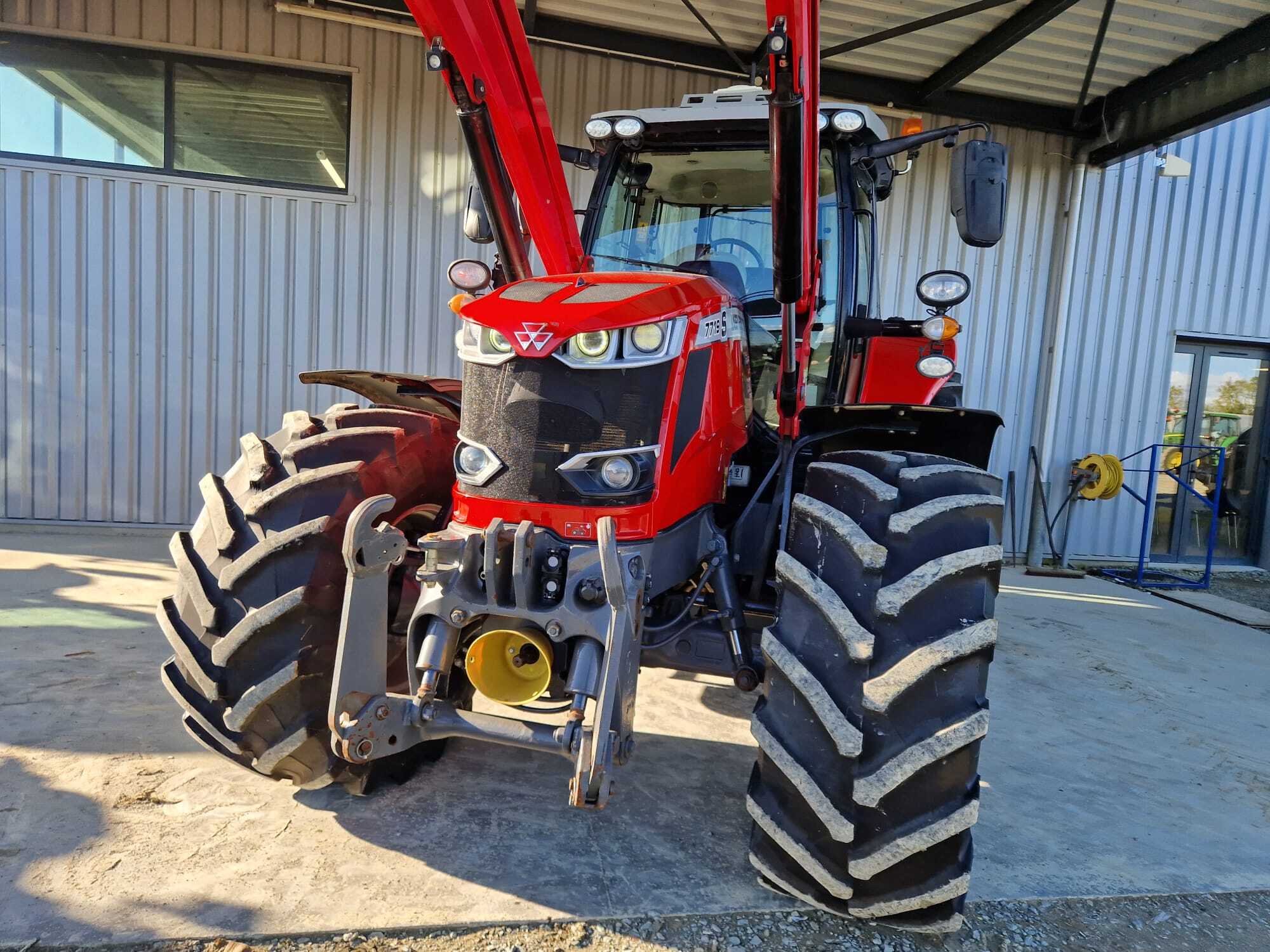 MASSEY FERGUSON 7719S DYNA VT