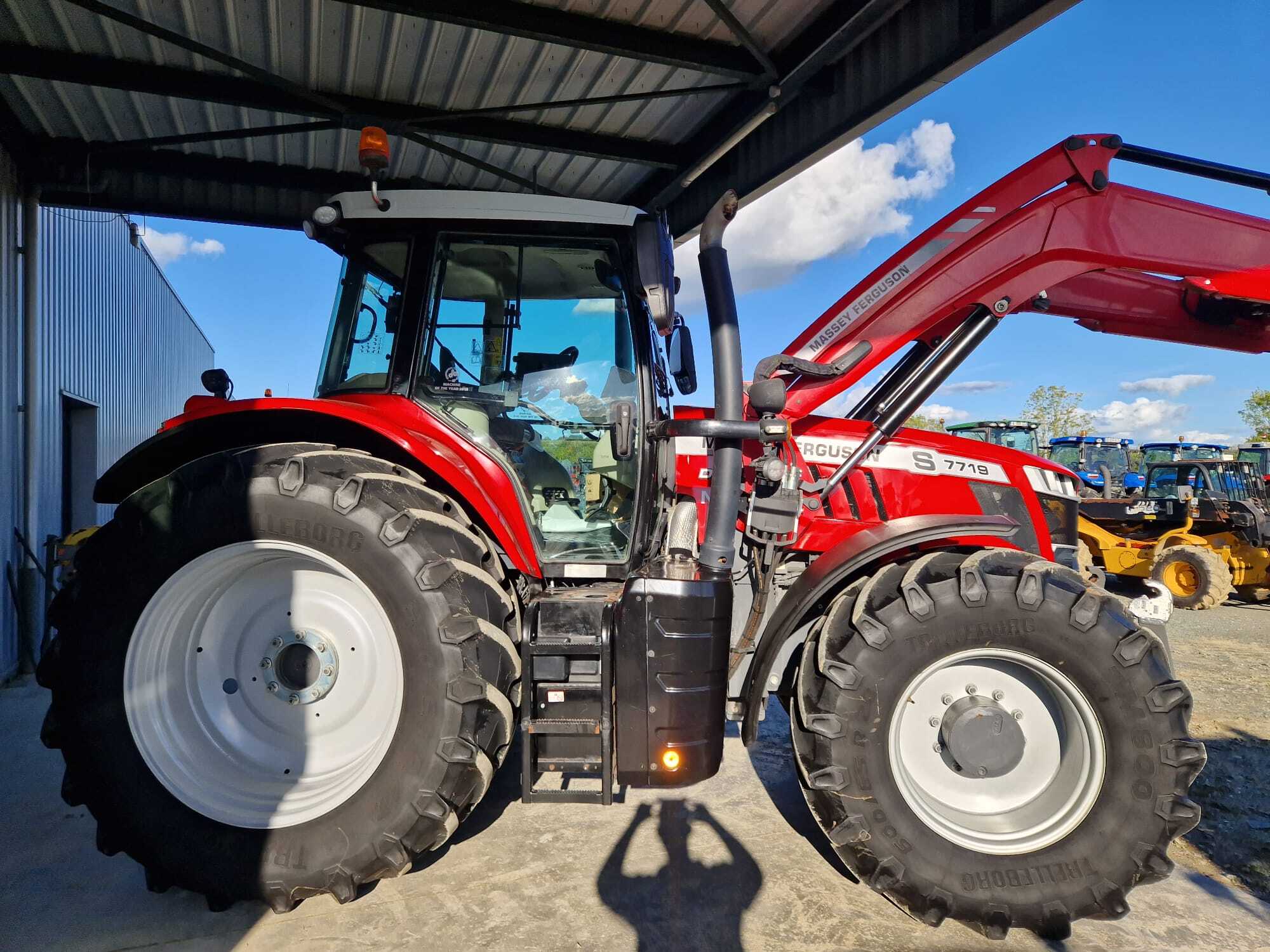 MASSEY FERGUSON 7719S DYNA VT