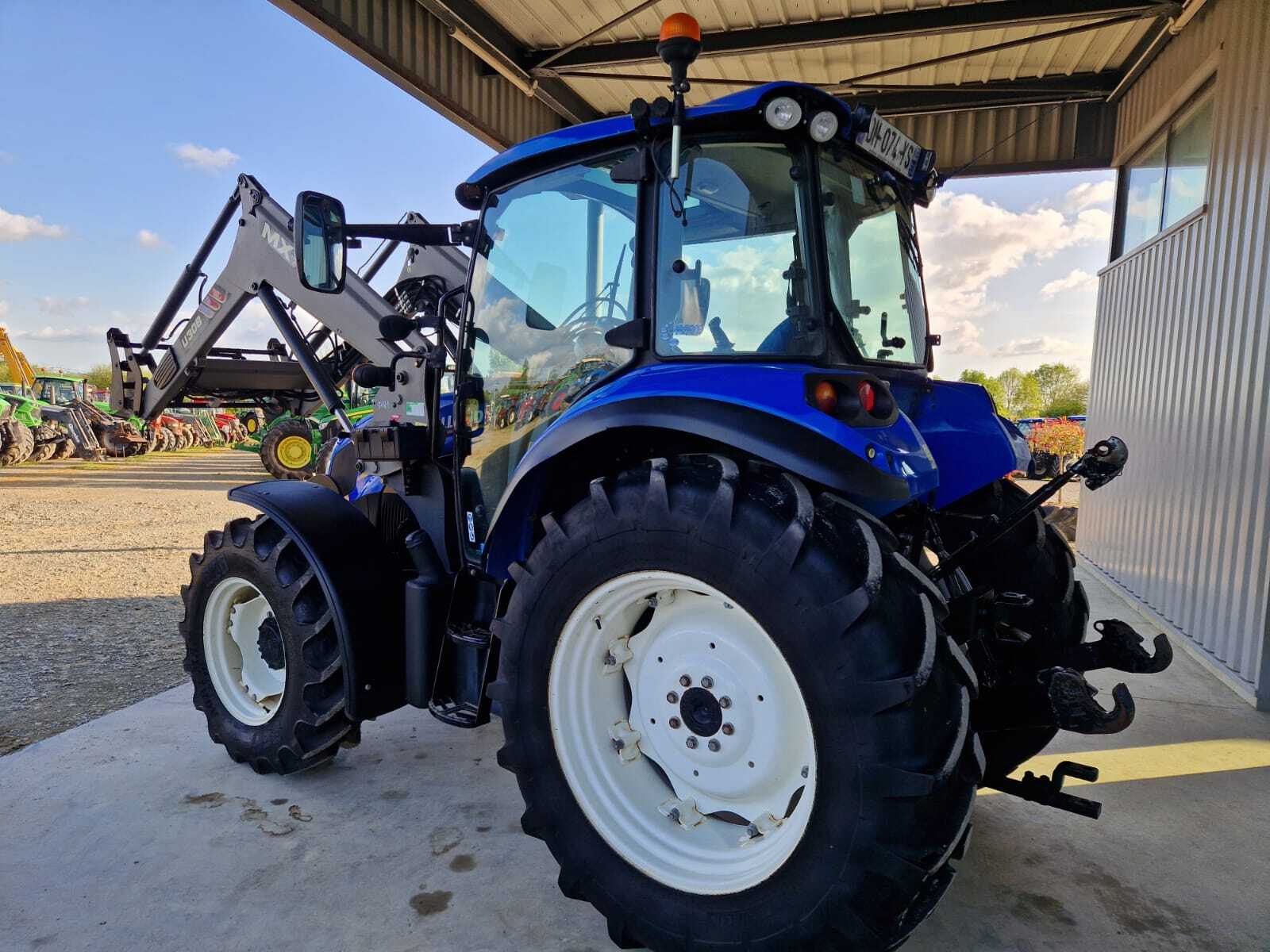 NEW HOLLAND T4.95 DC