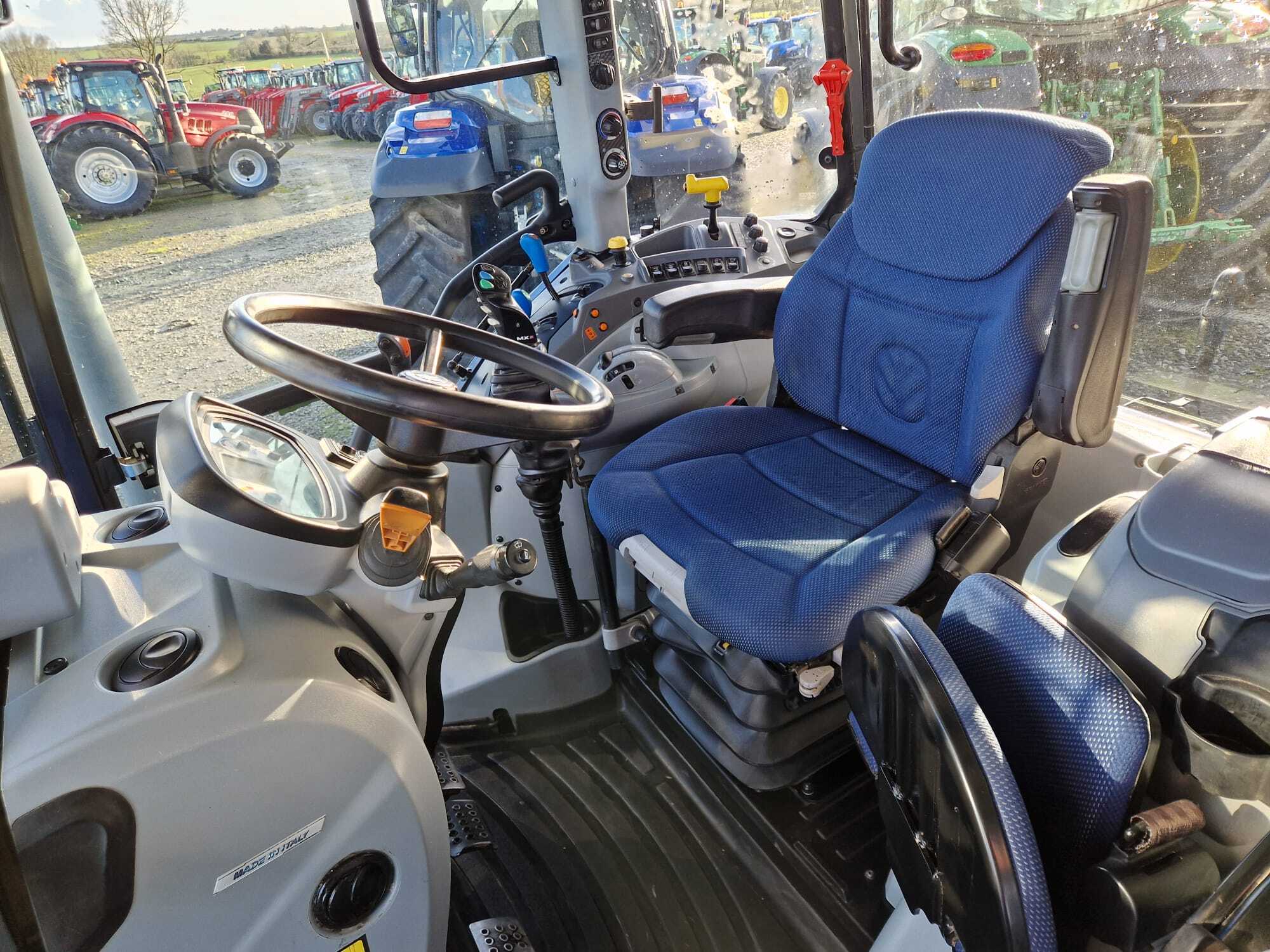 NEW HOLLAND T5.100 EC