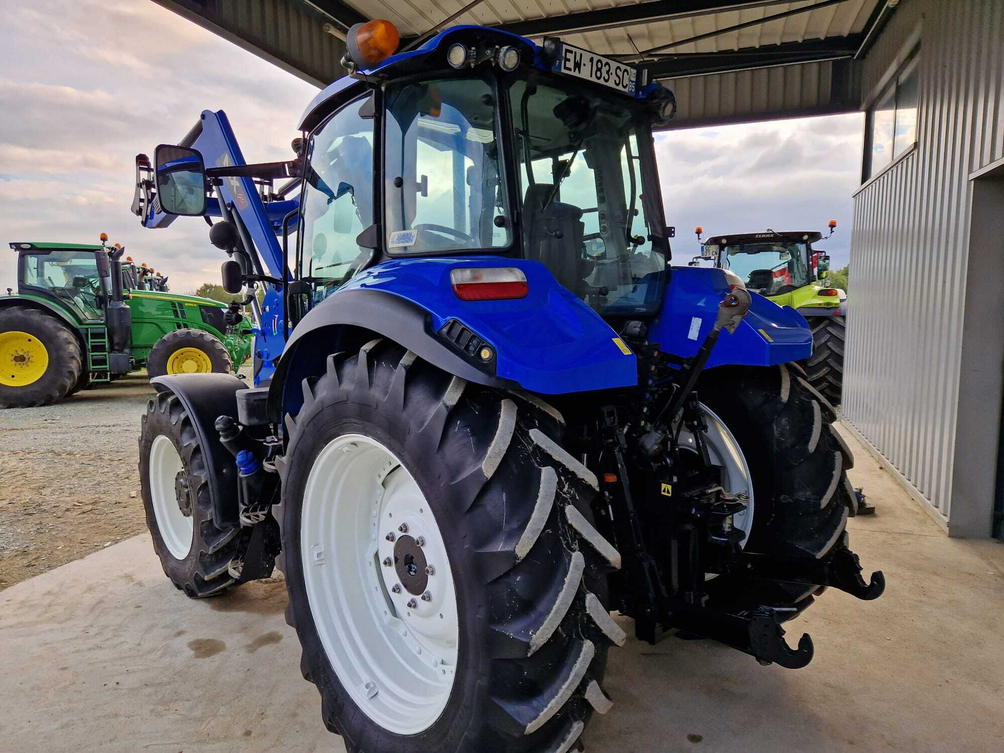 NEW HOLLAND T5.110 EC