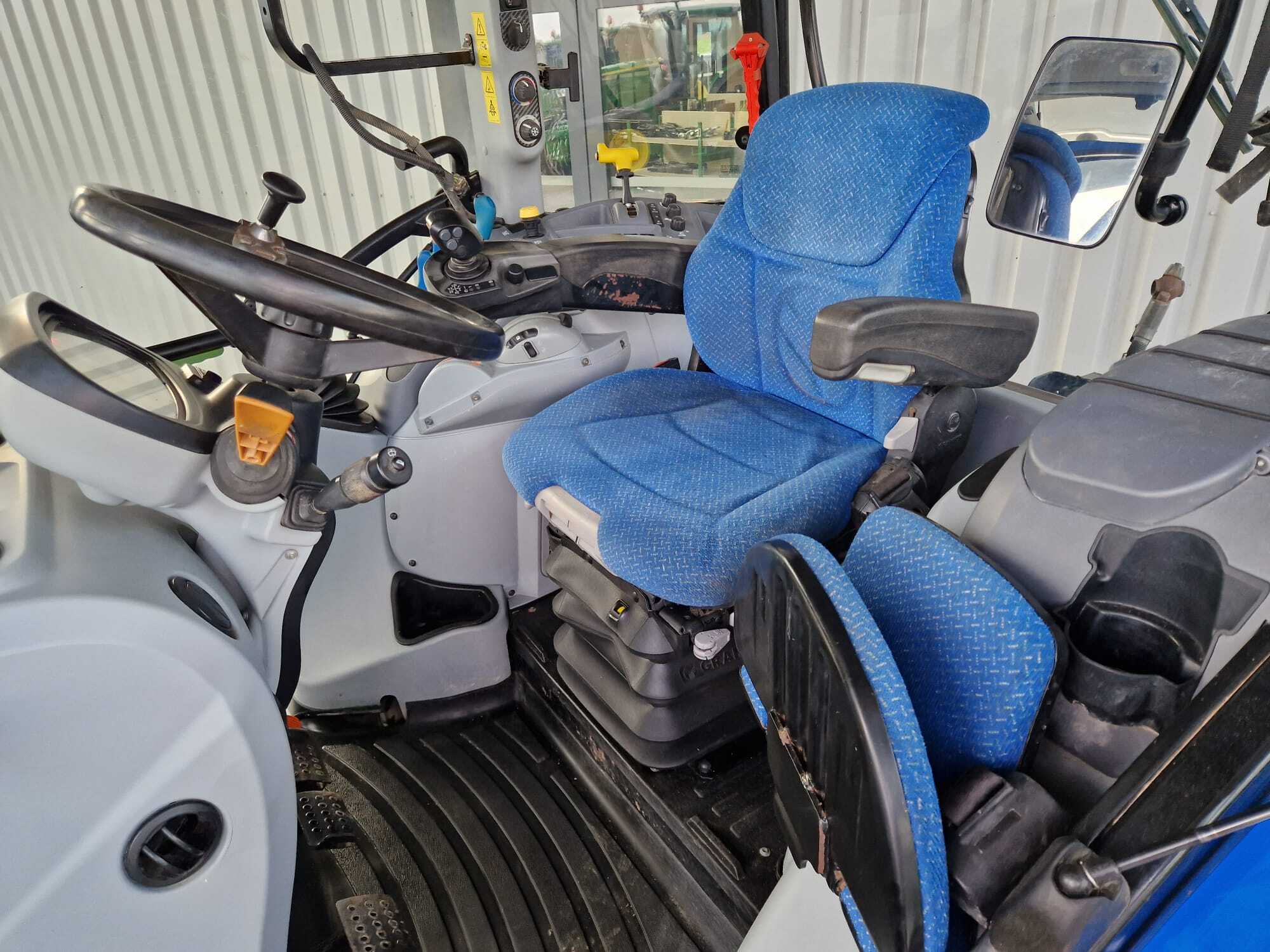 NEW HOLLAND T5.110 EC