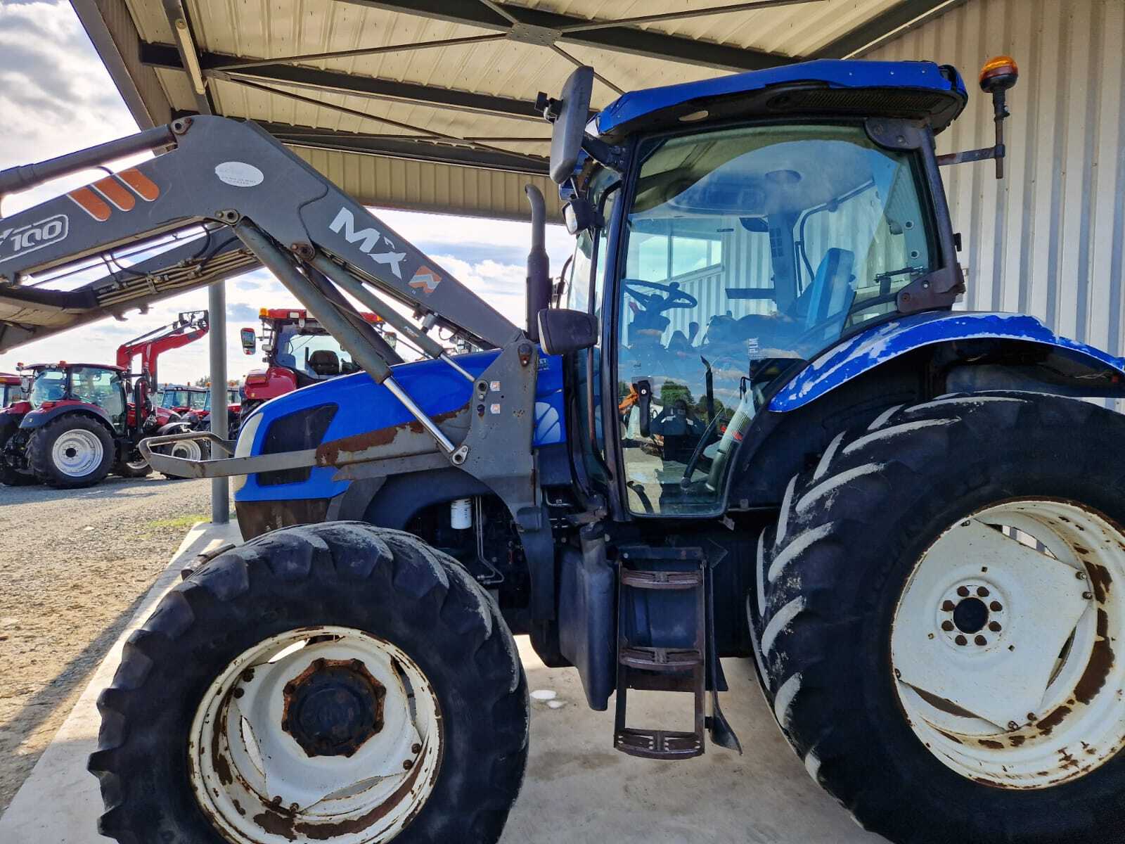 NEW HOLLAND T6020