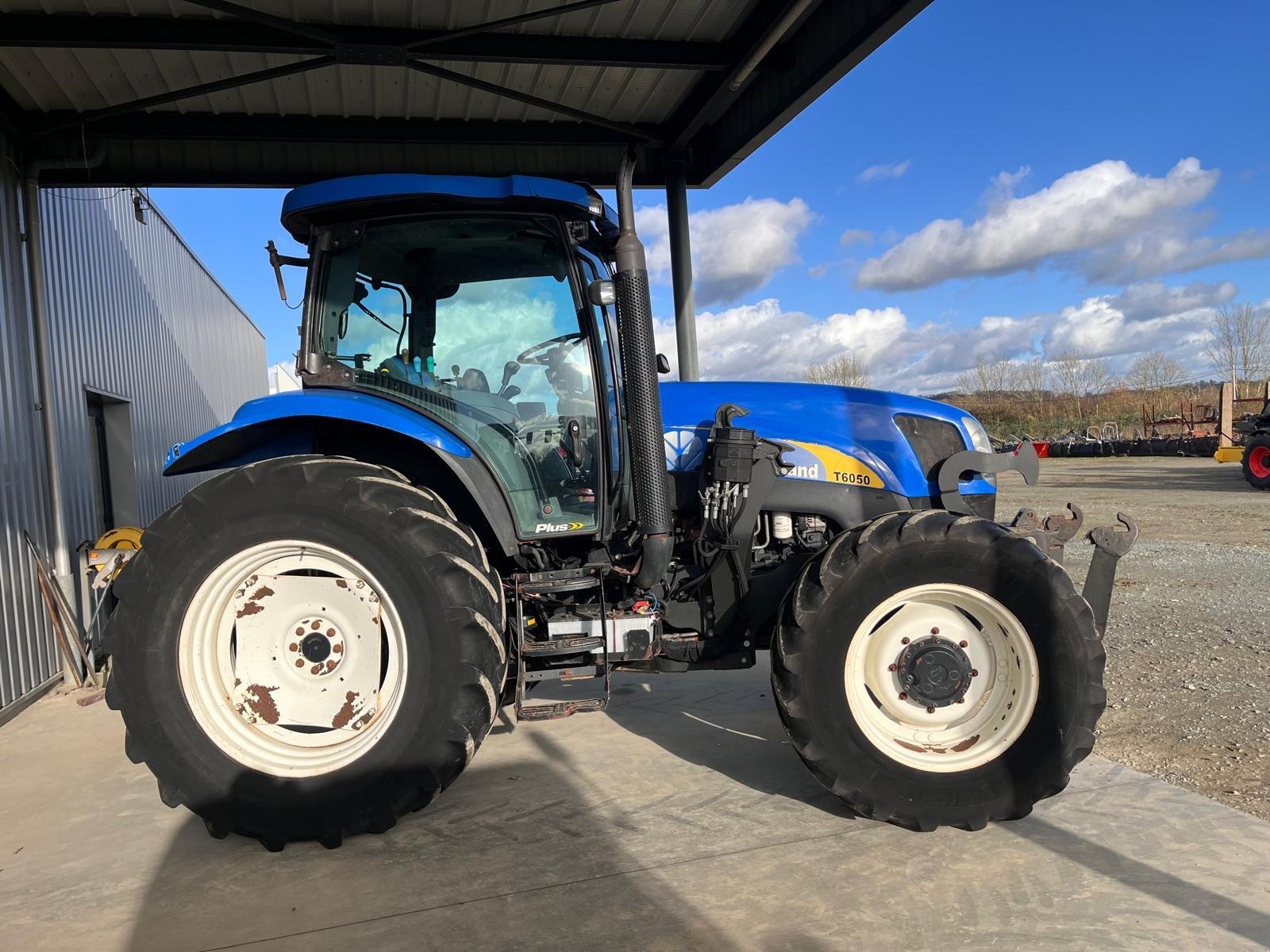 NEW HOLLAND T6050 ELITE EC