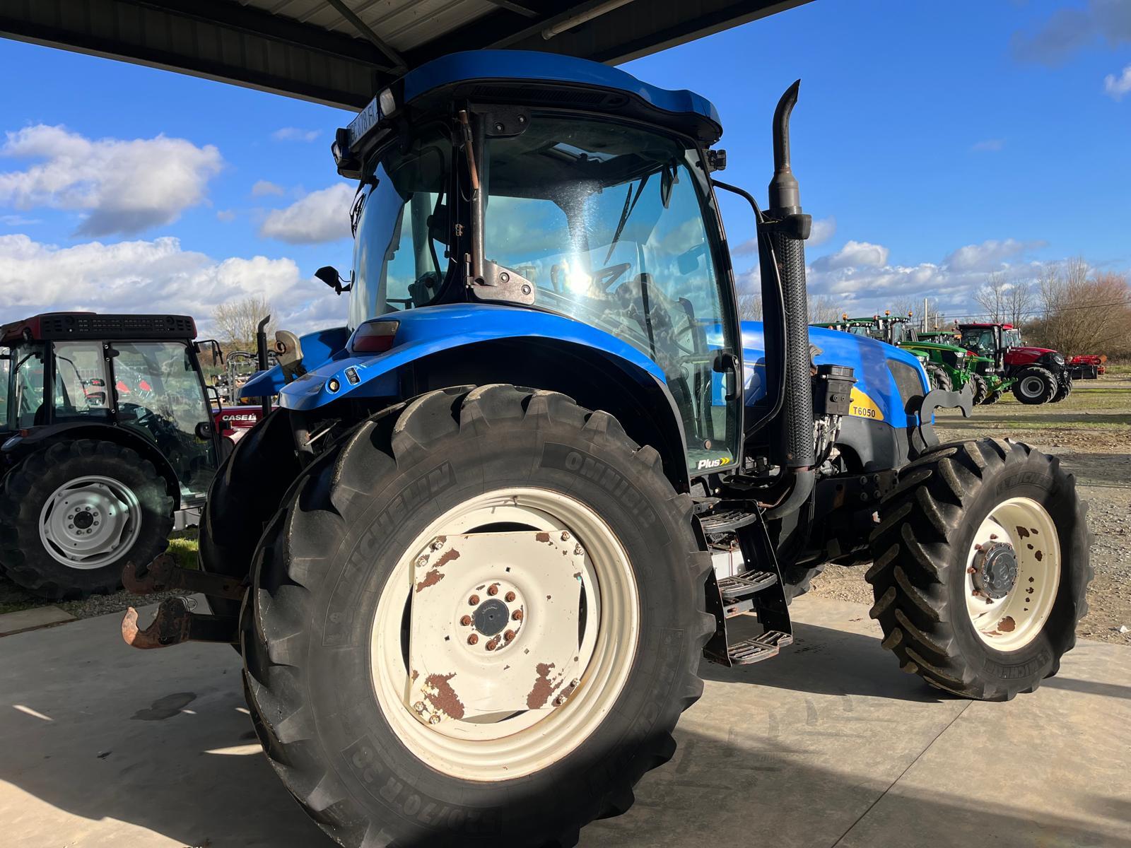 NEW HOLLAND T6050 ELITE EC