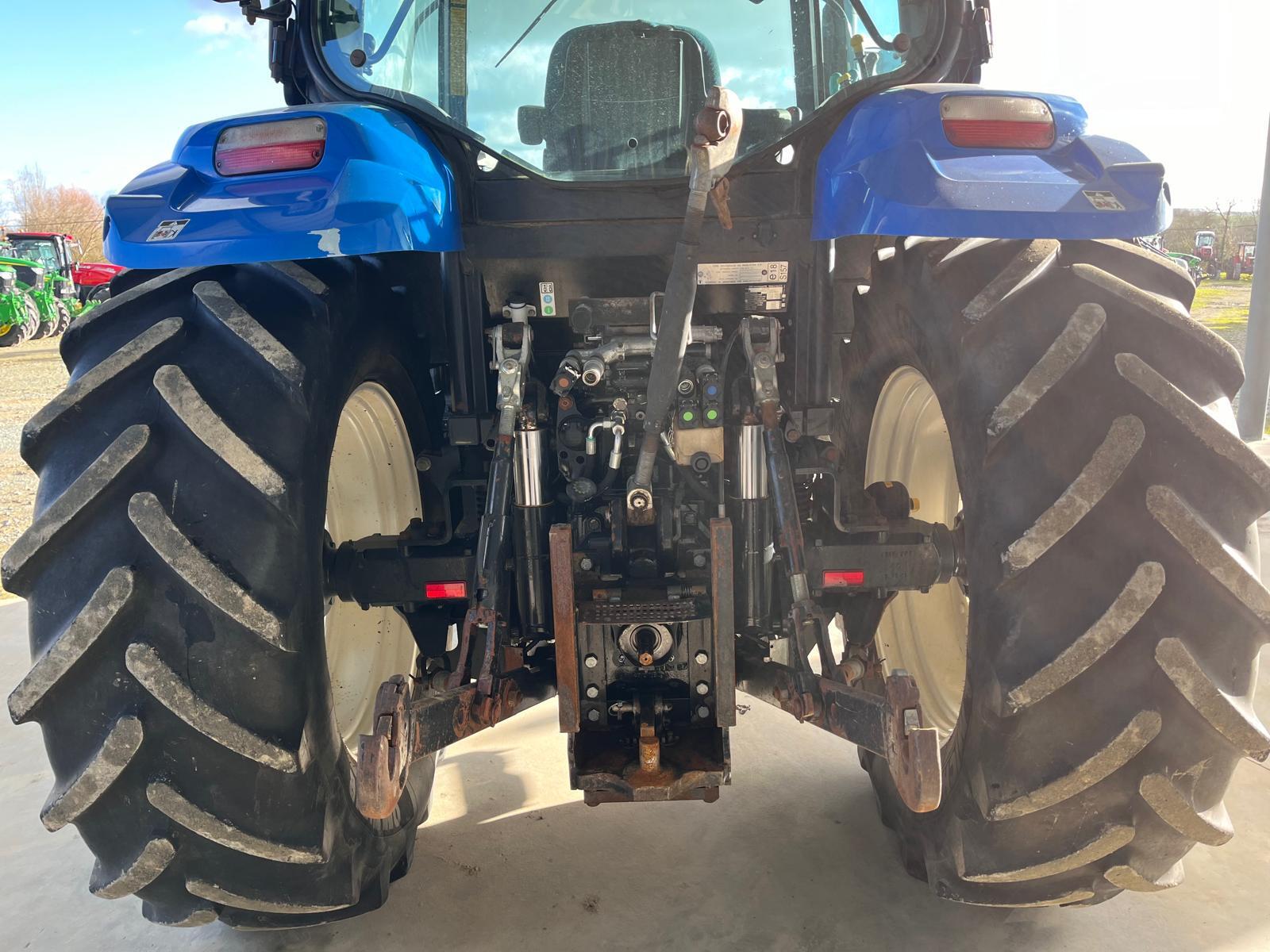 NEW HOLLAND T6050 ELITE EC