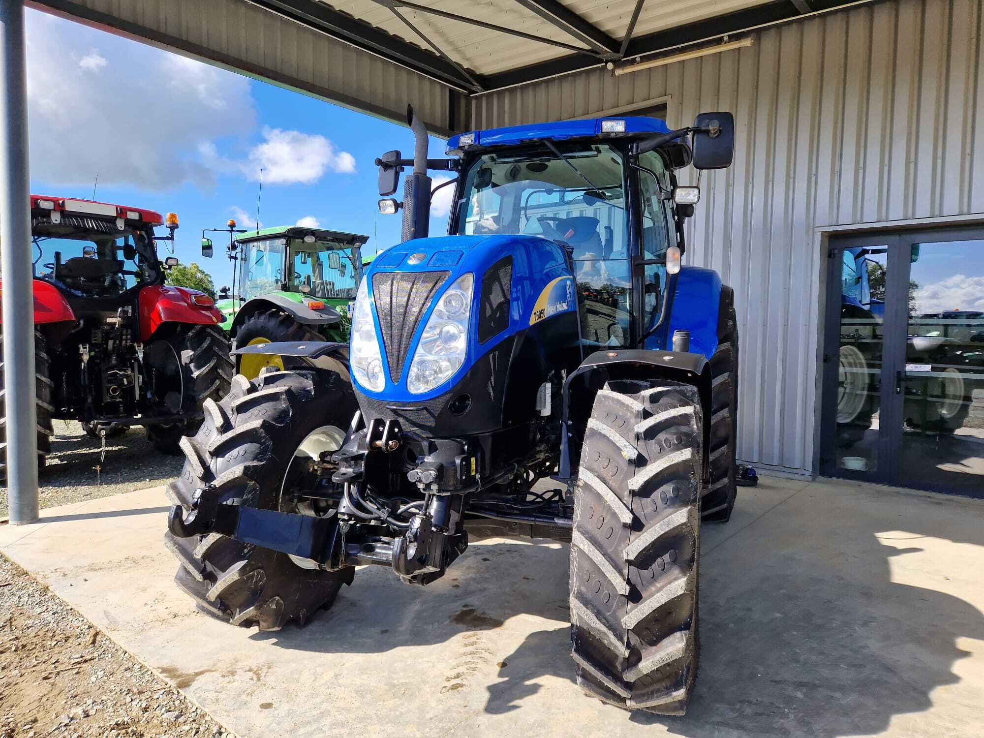 NEW HOLLAND T6050 PC