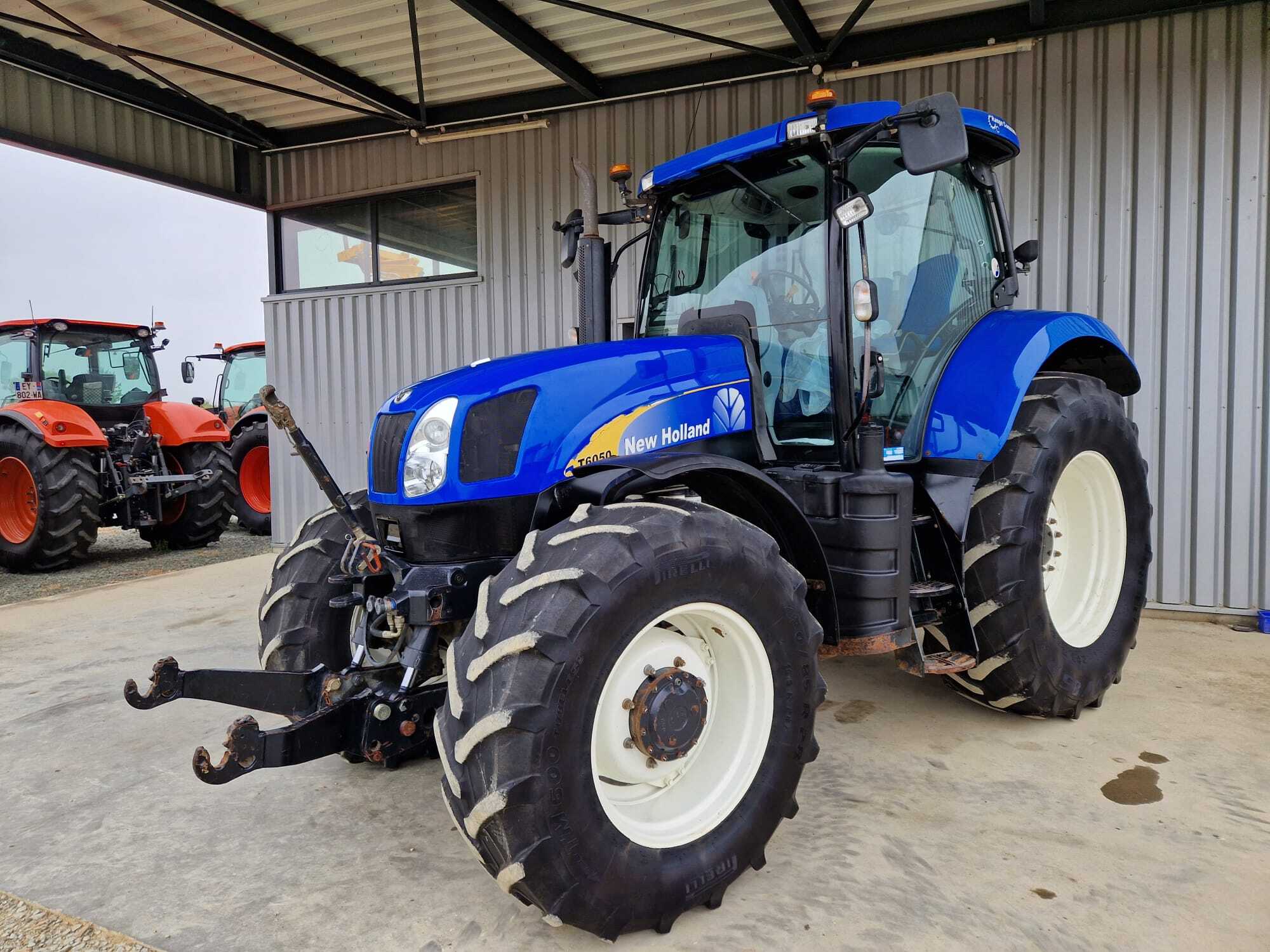 NEW HOLLAND T6050 RC