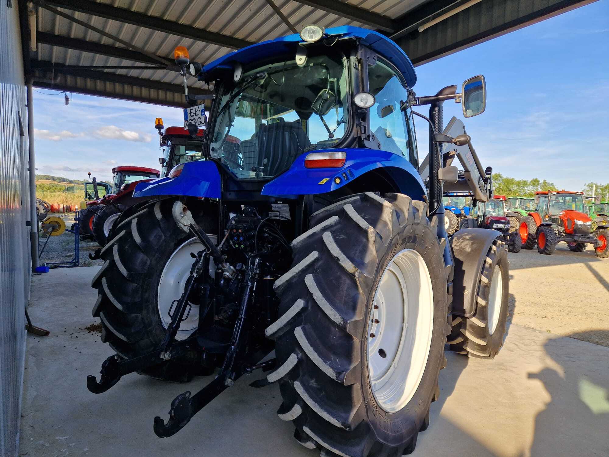 NEW HOLLAND T6.120 EC