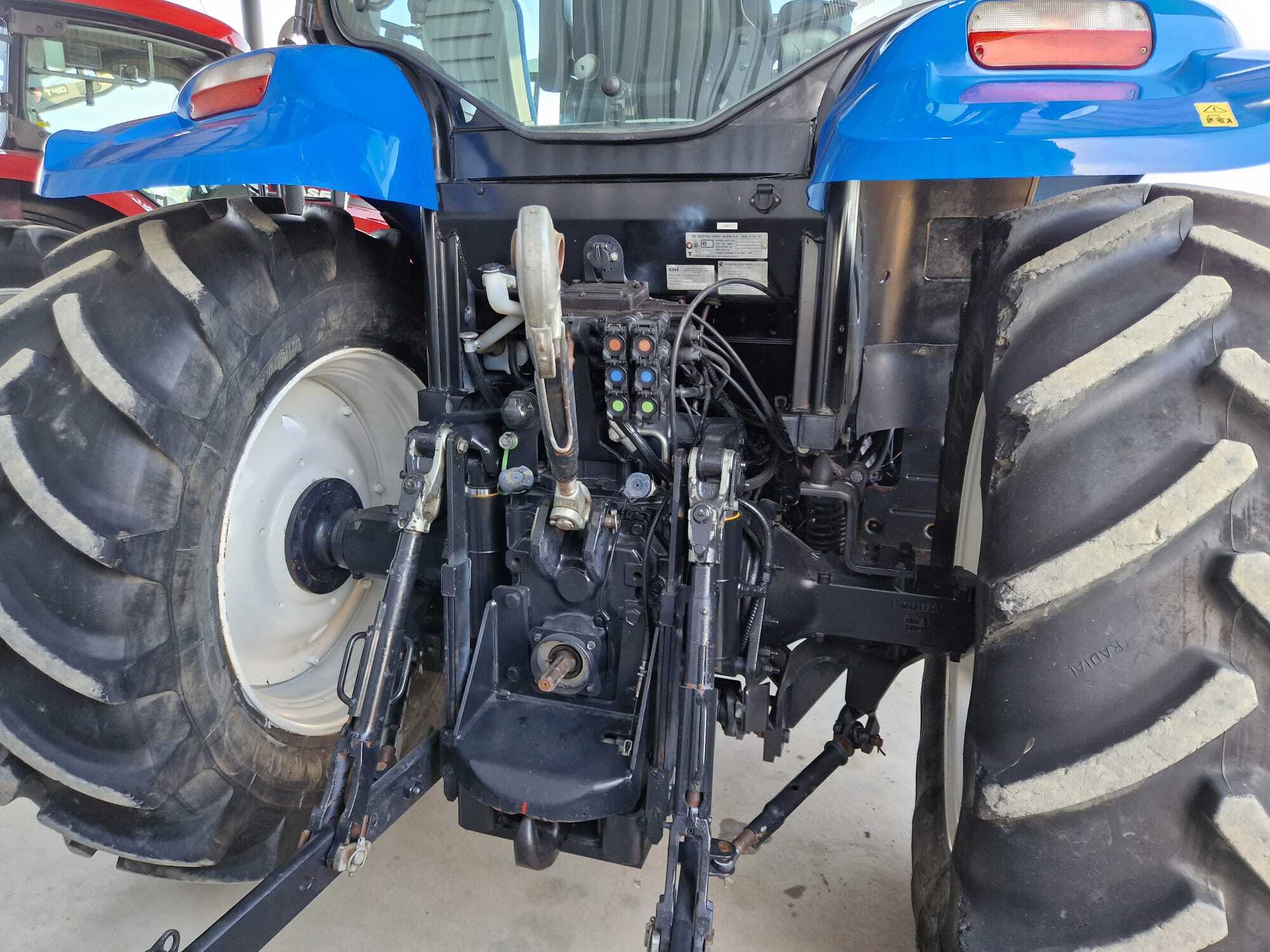 NEW HOLLAND T6.120 EC