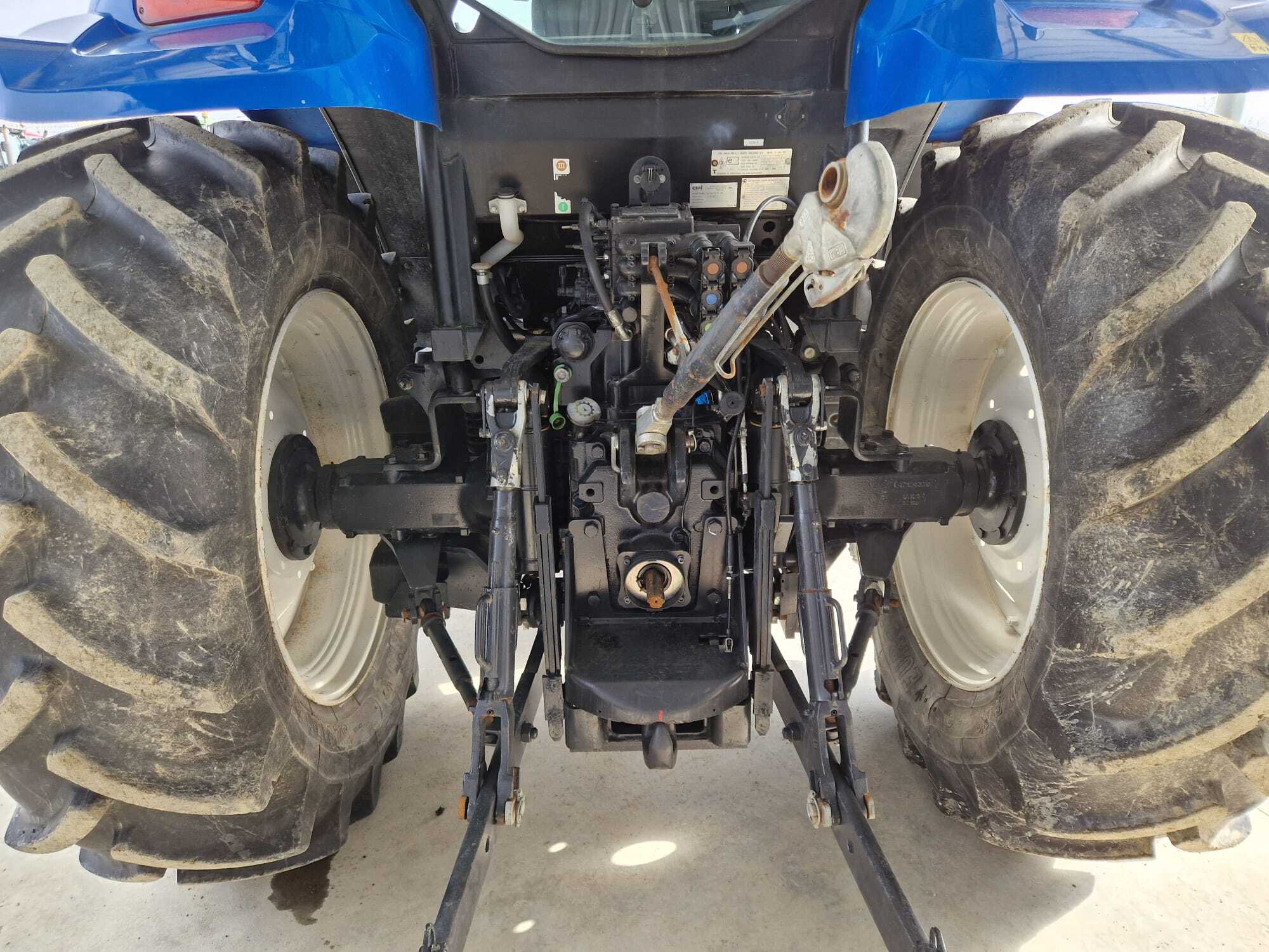 NEW HOLLAND T6.120 EC