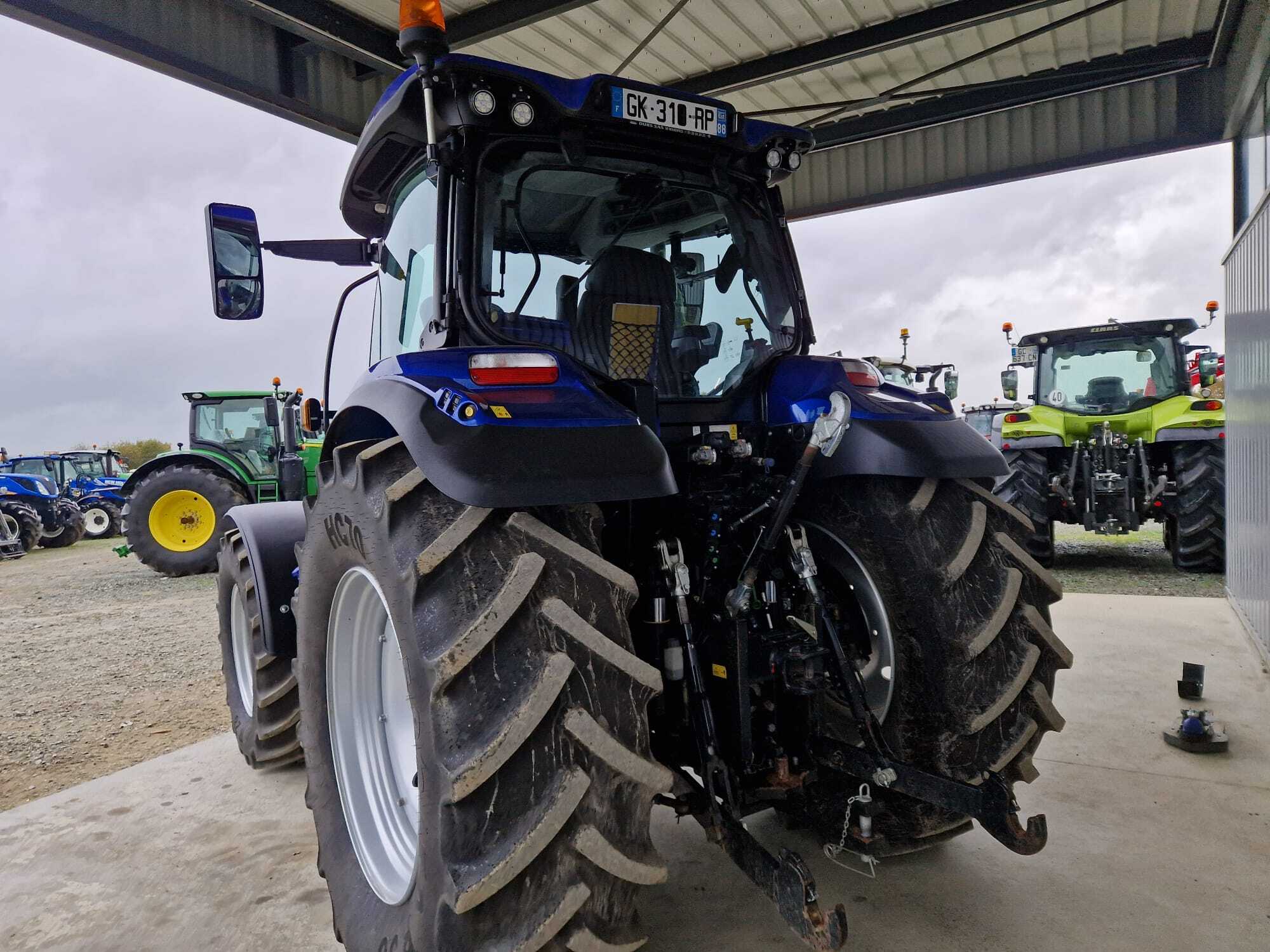 NEW HOLLAND T6.145 AC