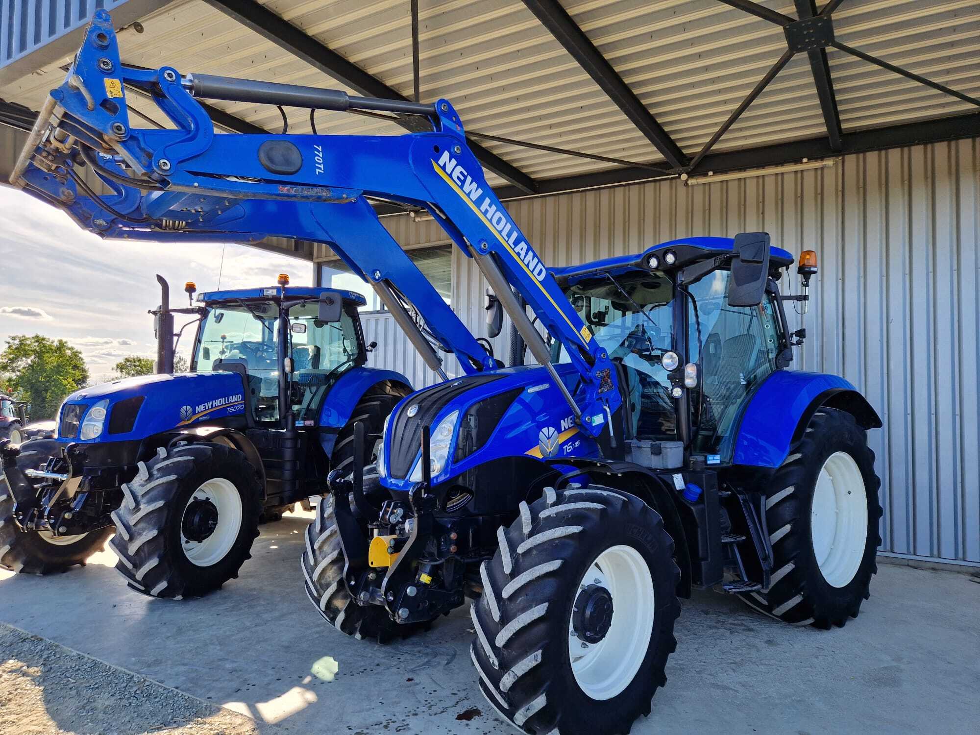 NEW HOLLAND T6.145 DC