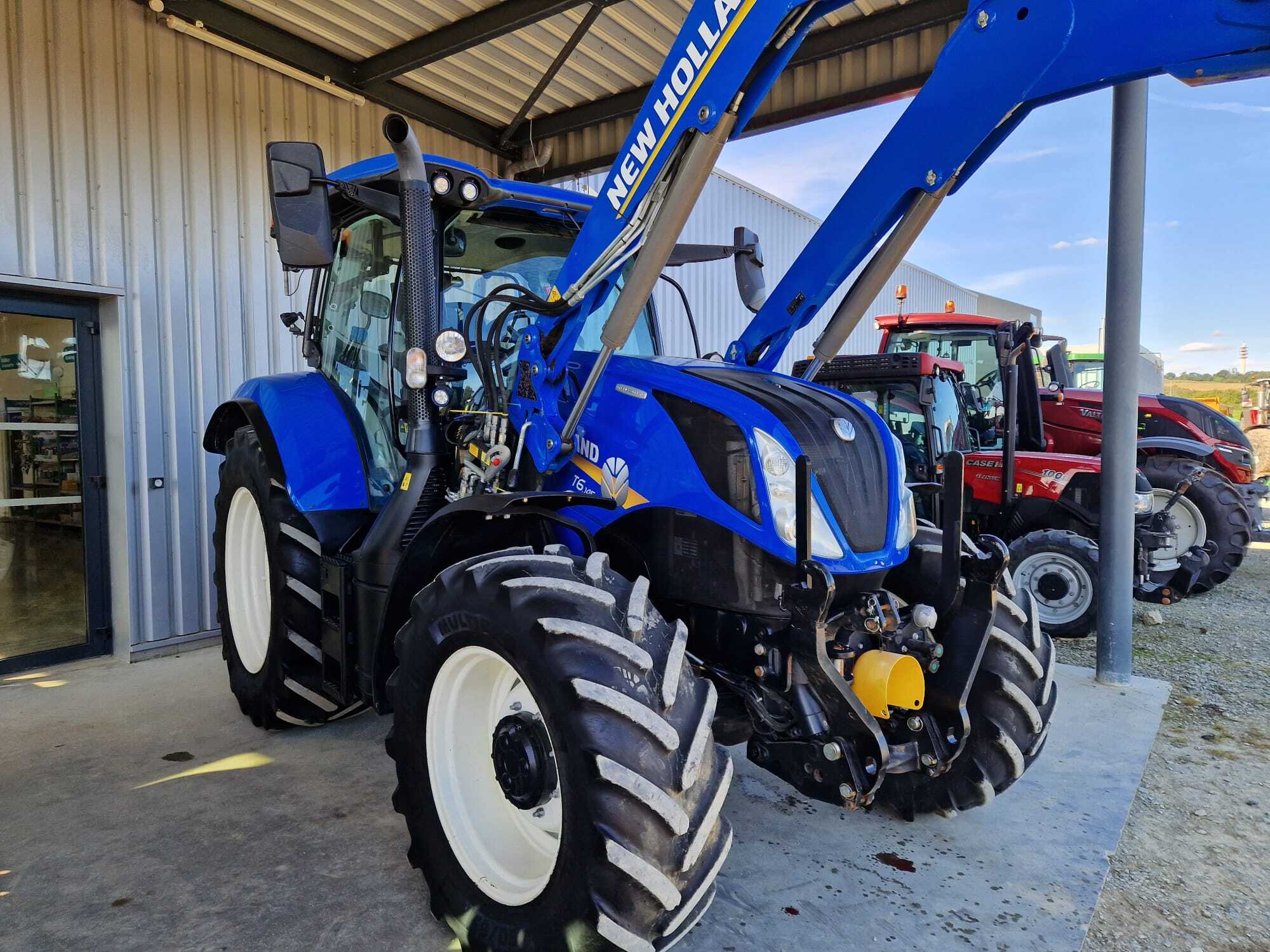 NEW HOLLAND T6.145 DC