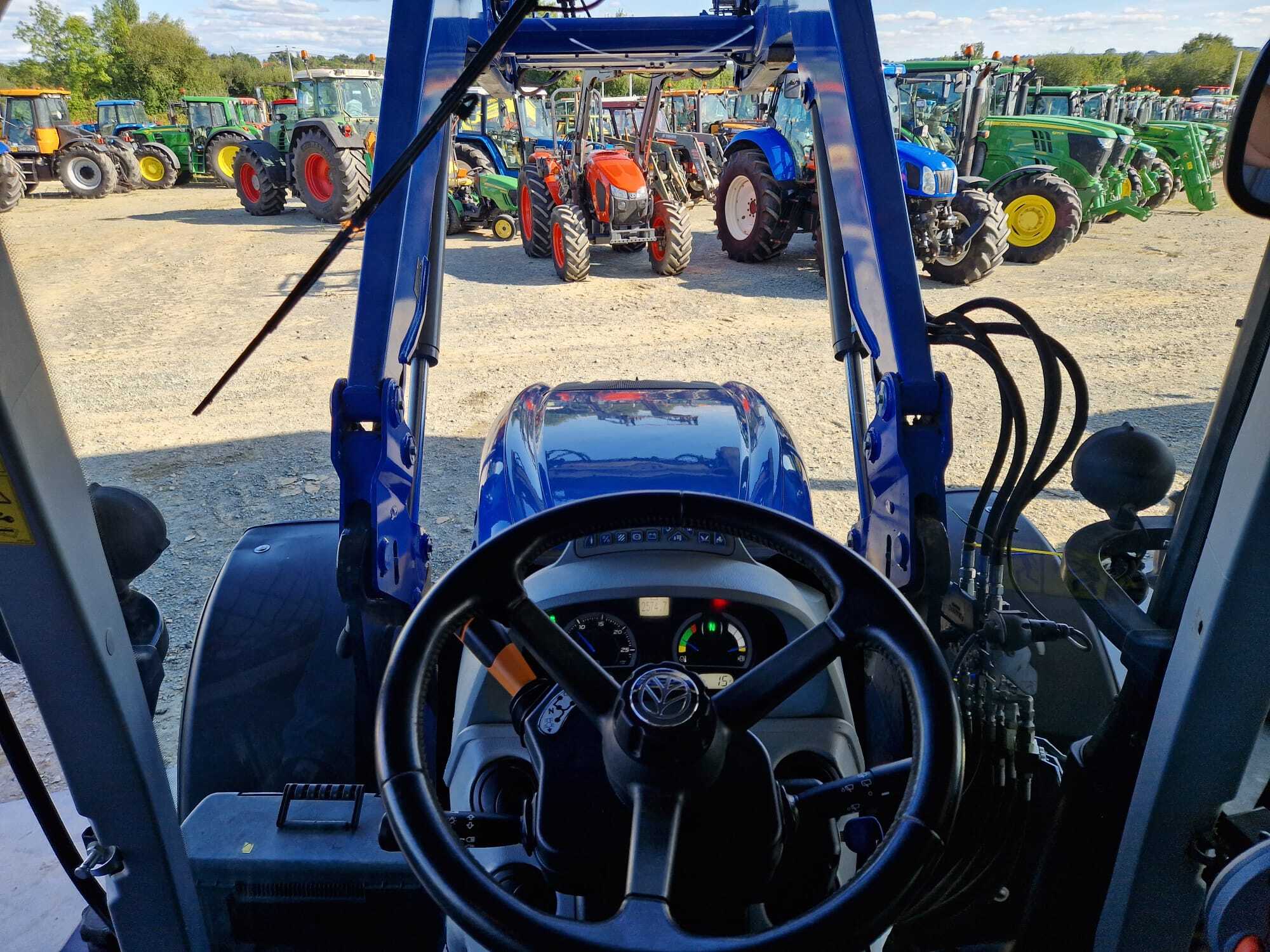 NEW HOLLAND T6.145 DC