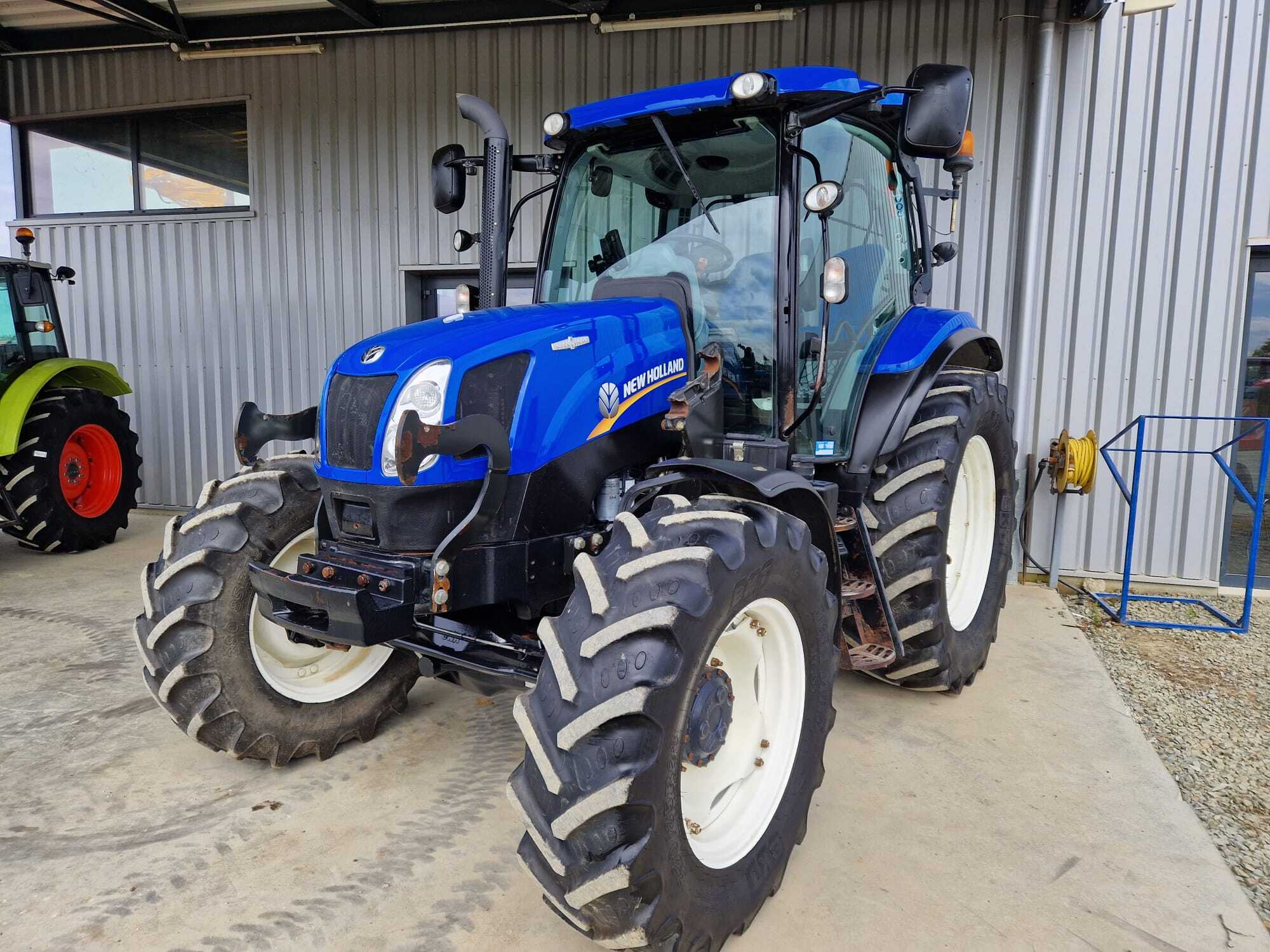 NEW HOLLAND T6.150 AC