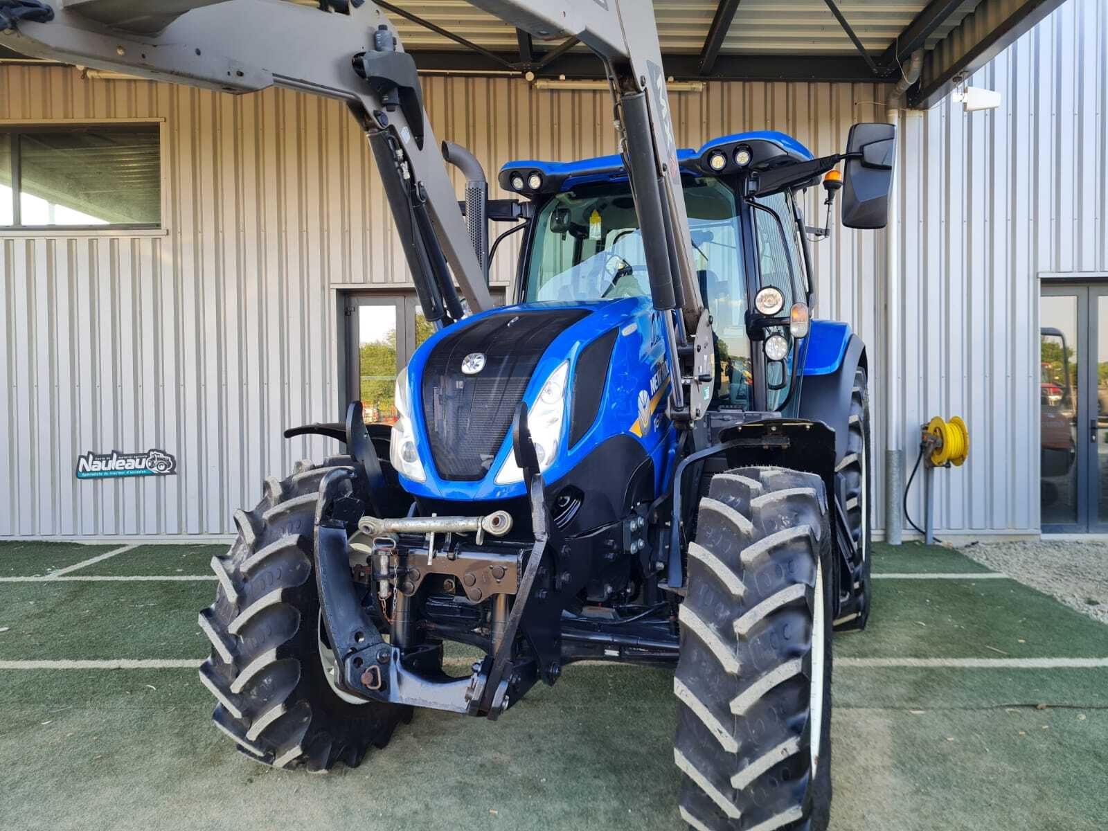 NEW HOLLAND T6.155 DC