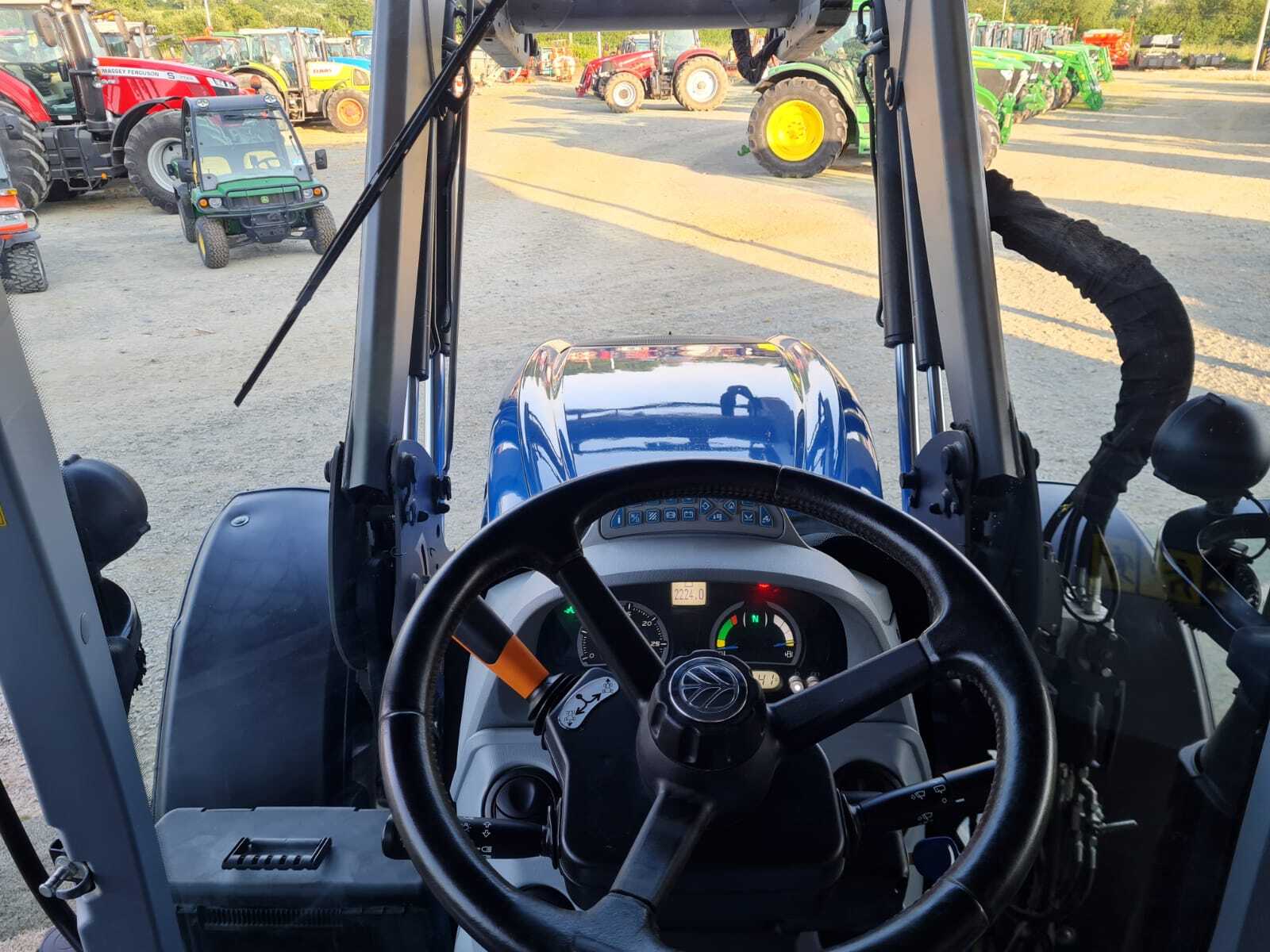 NEW HOLLAND T6.155 DC