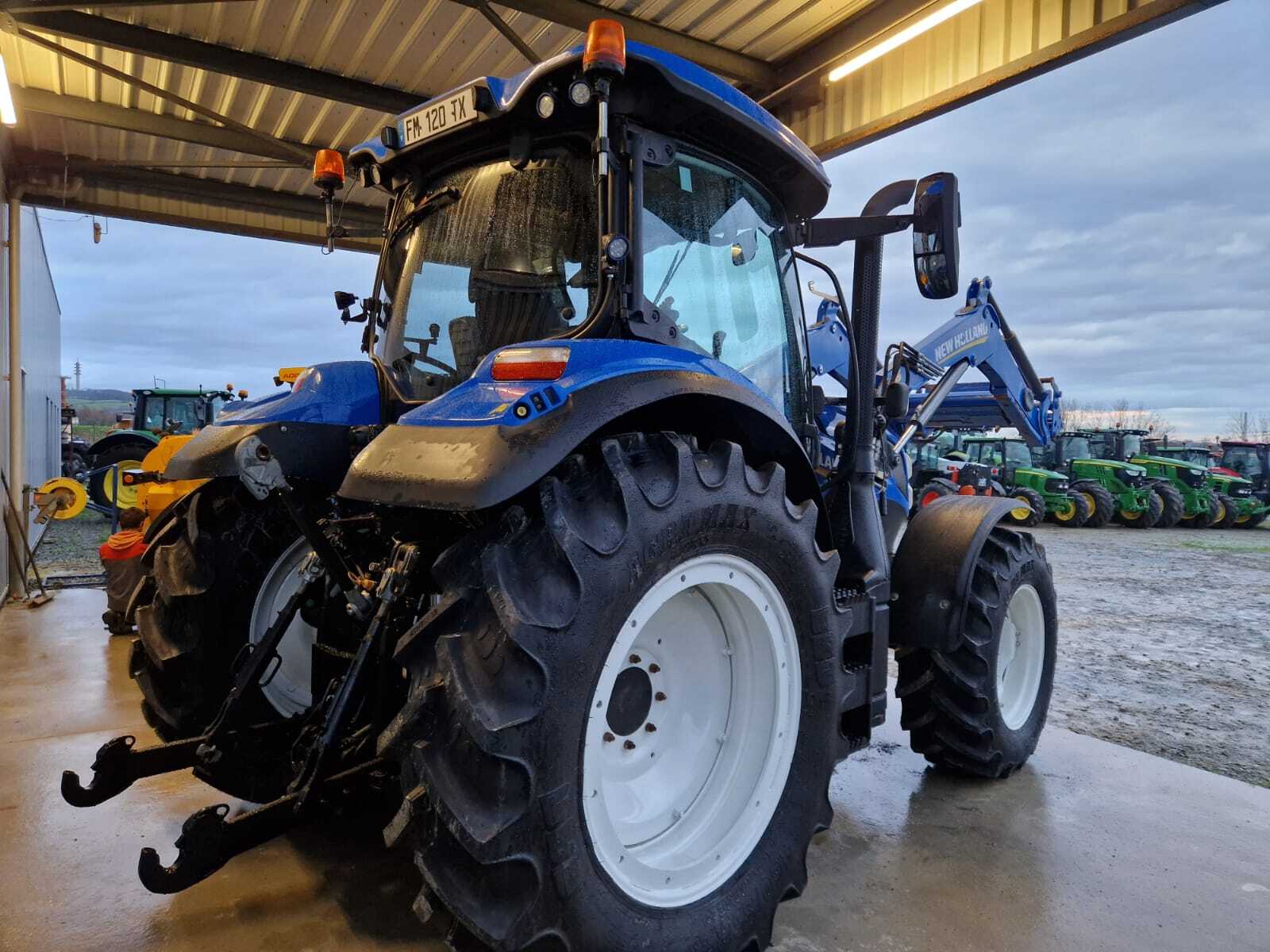 NEW HOLLAND T6.155