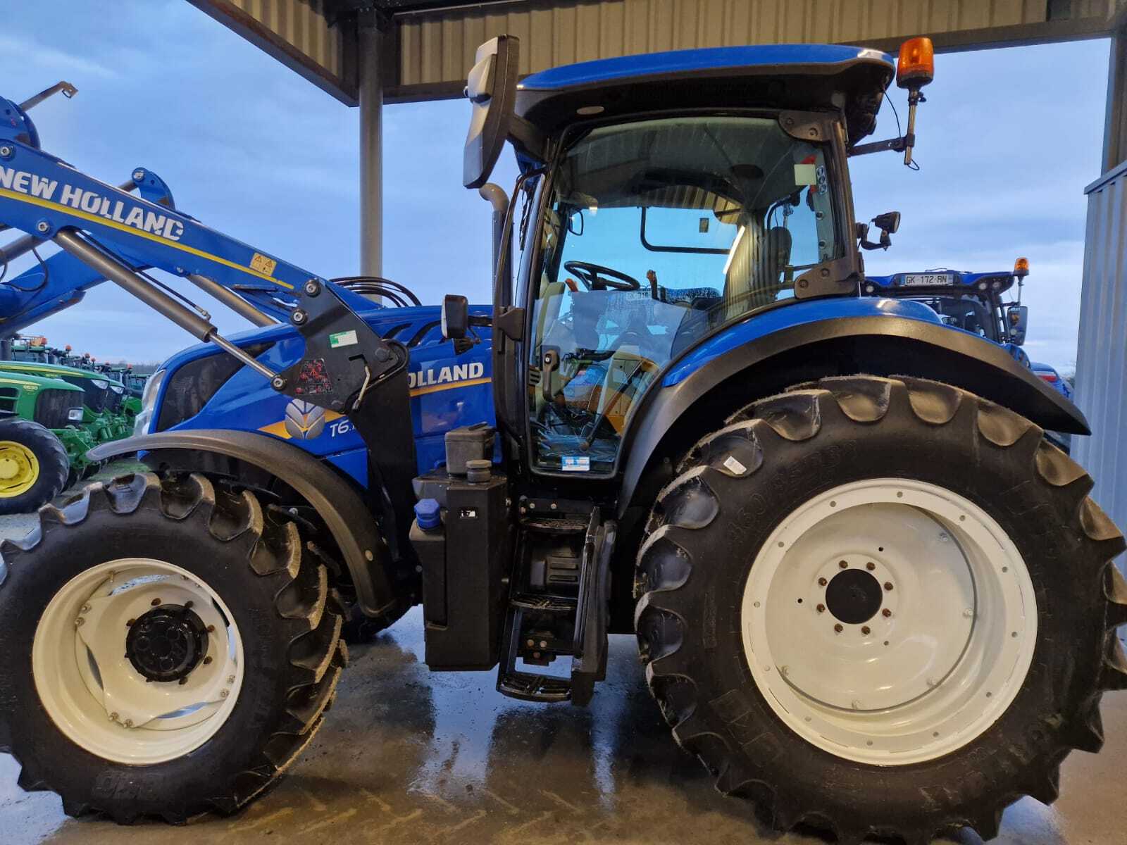 NEW HOLLAND T6.155