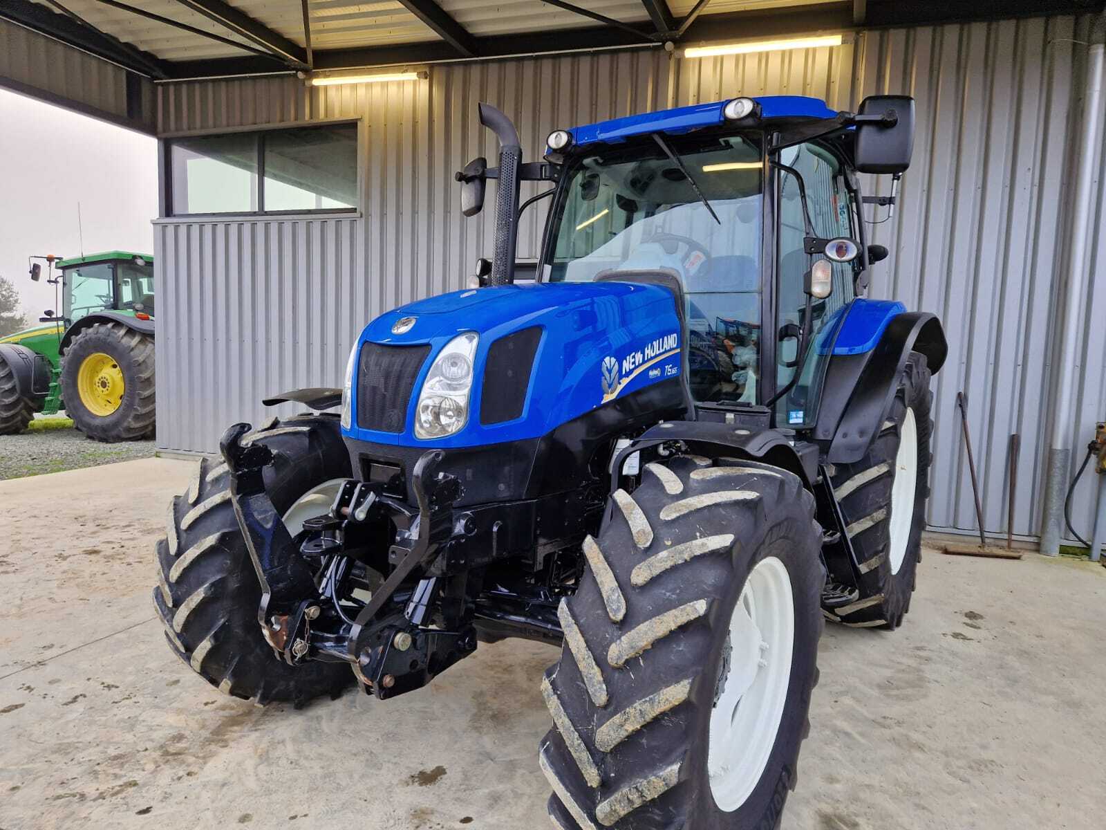 NEW HOLLAND T6.165 EC