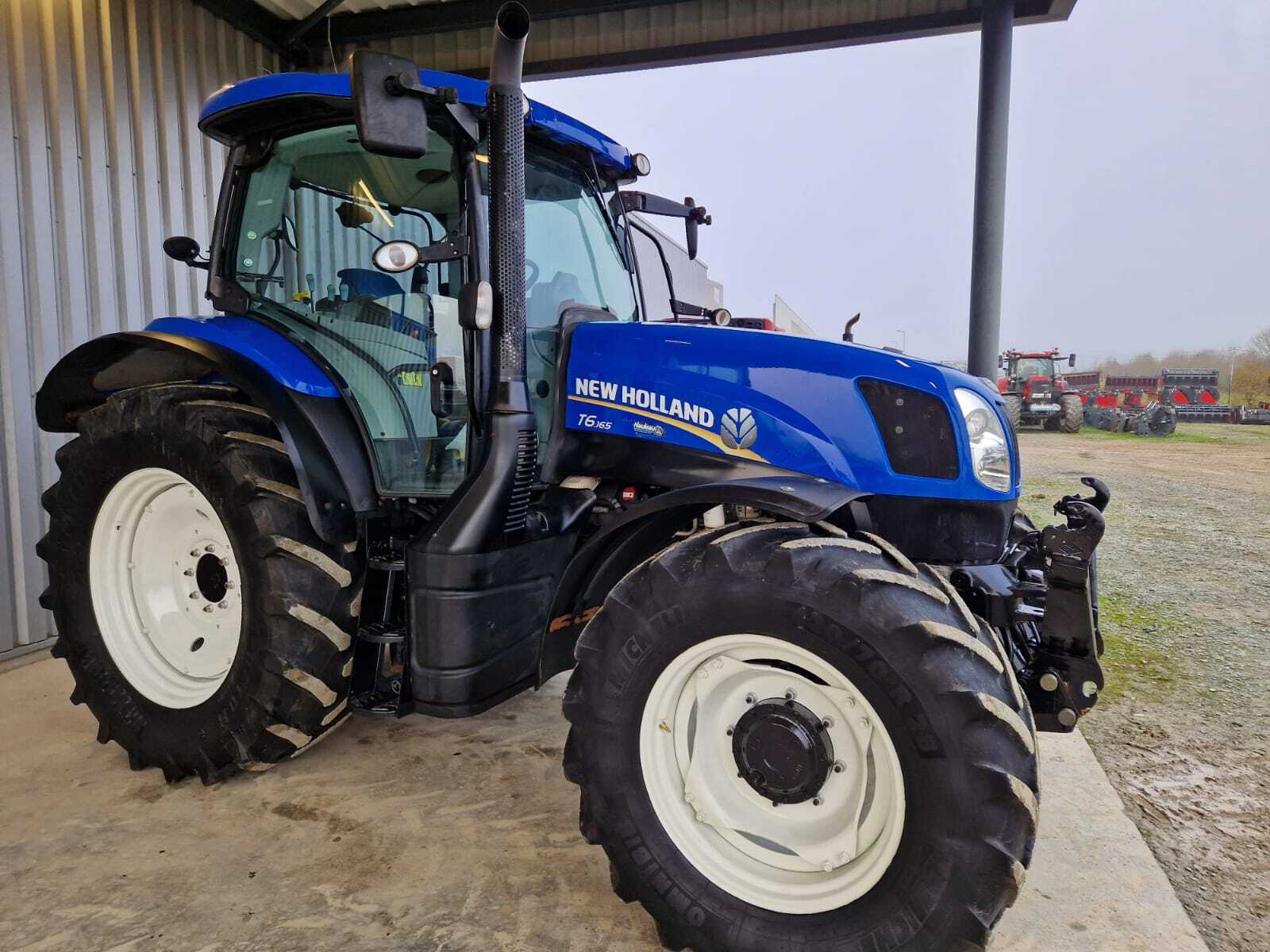 NEW HOLLAND T6.165 EC