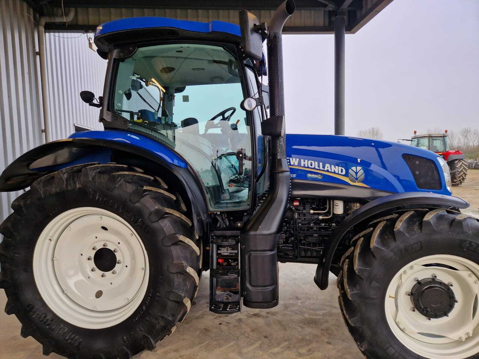 NEW HOLLAND T6.165 EC