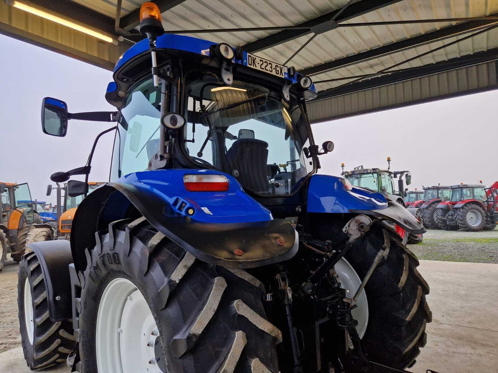 NEW HOLLAND T6.165 EC