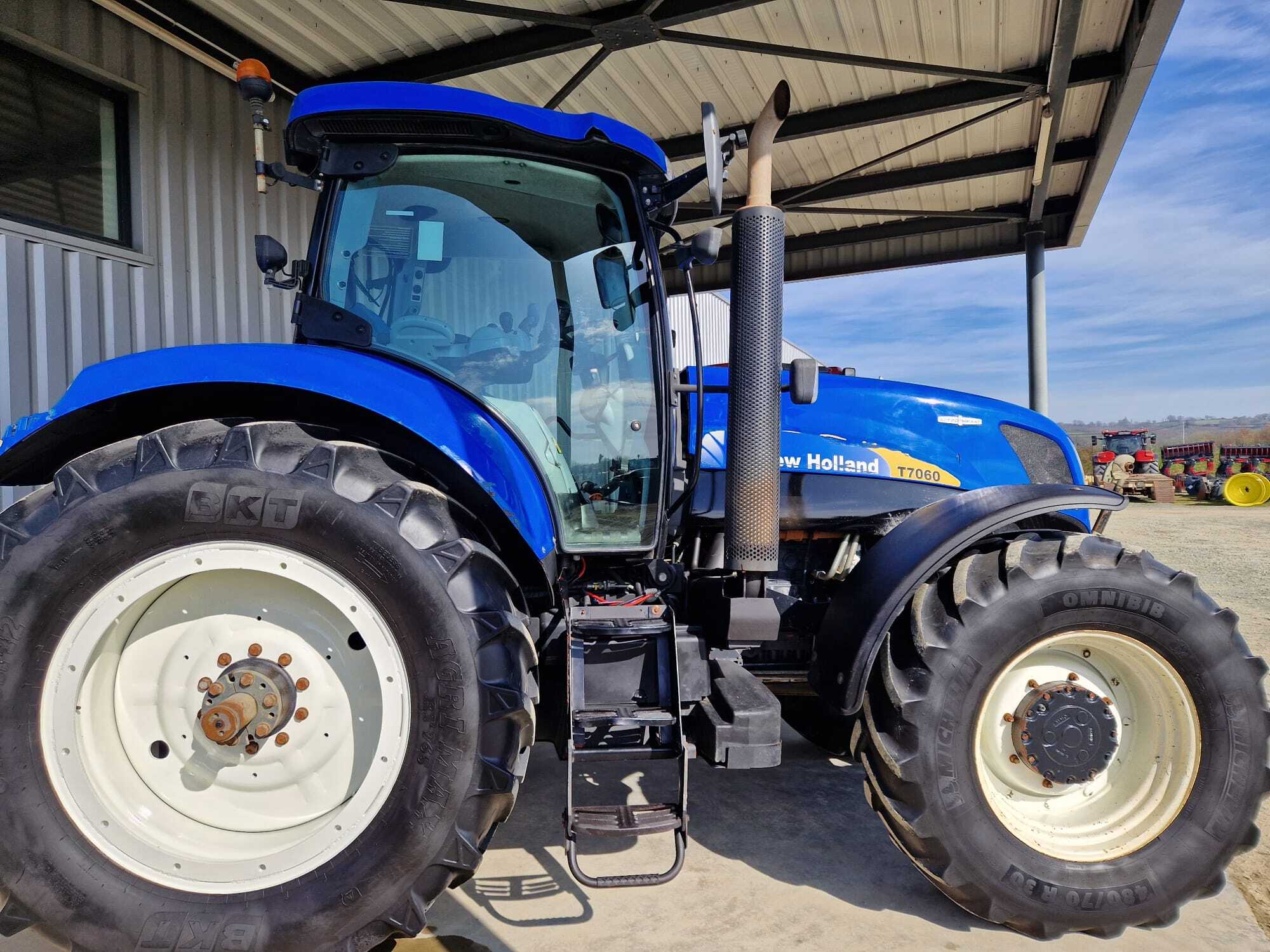 NEW HOLLAND T7060 AC