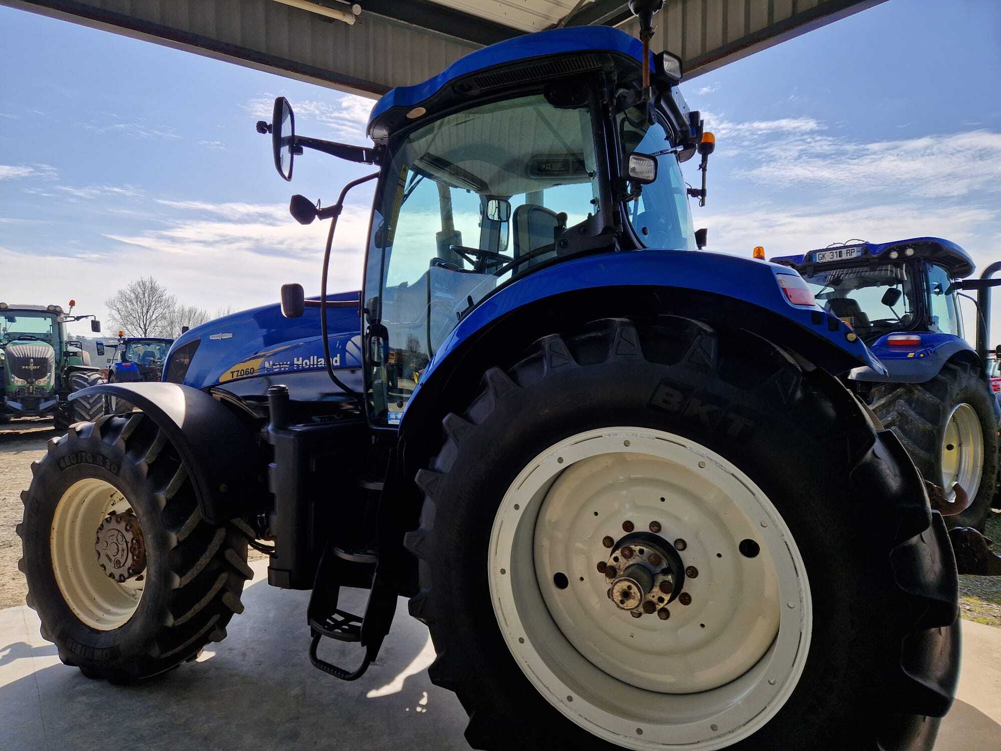 NEW HOLLAND T7060 AC