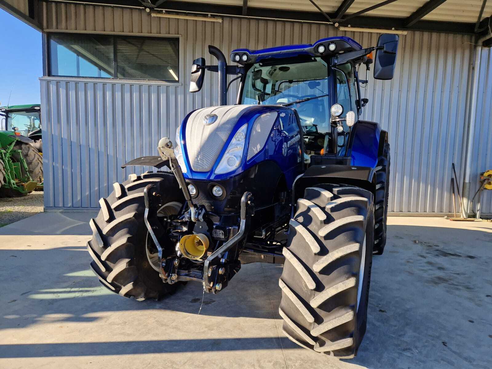 NEW HOLLAND T7.210 AC