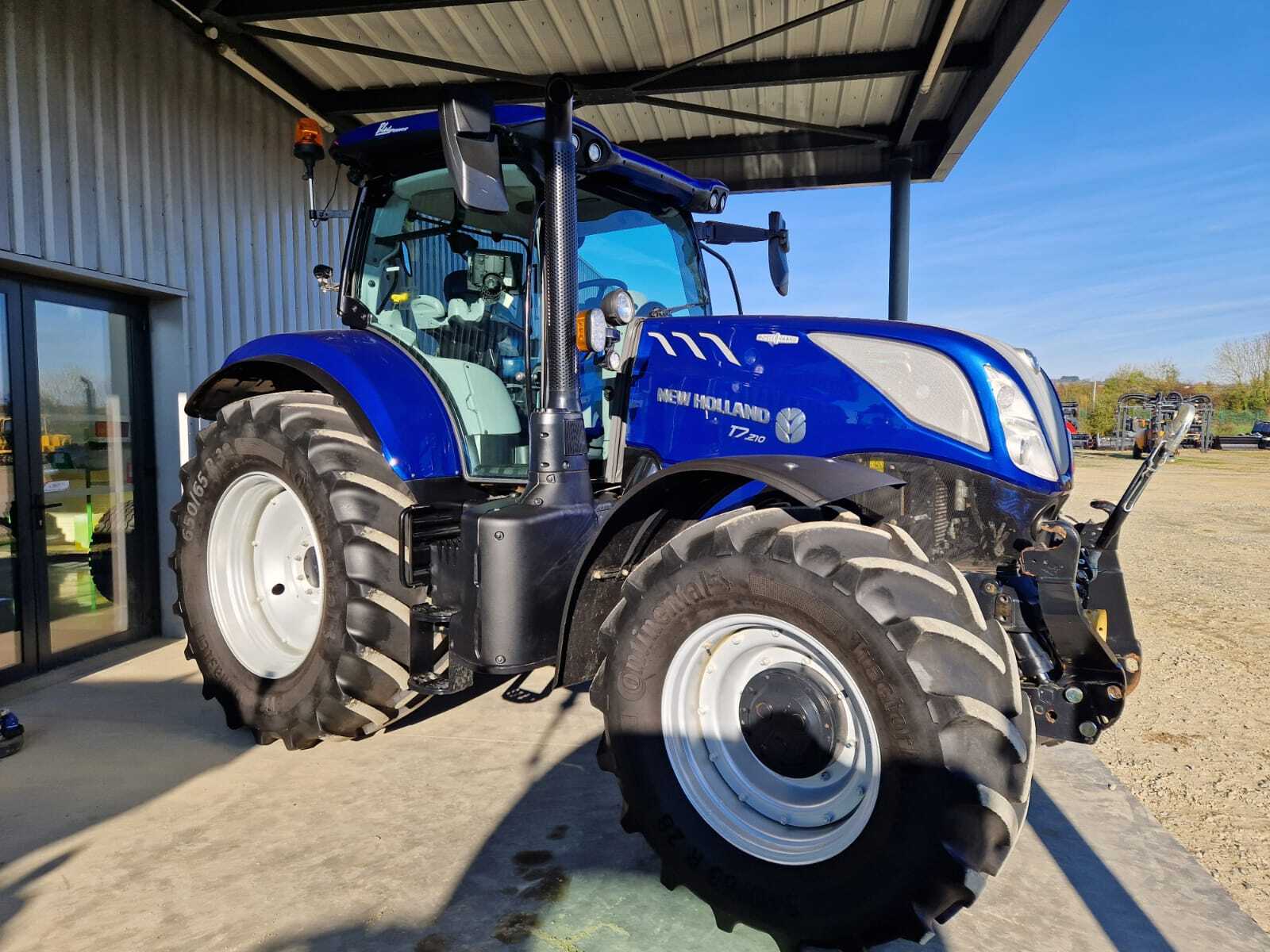 NEW HOLLAND T7.210 AC