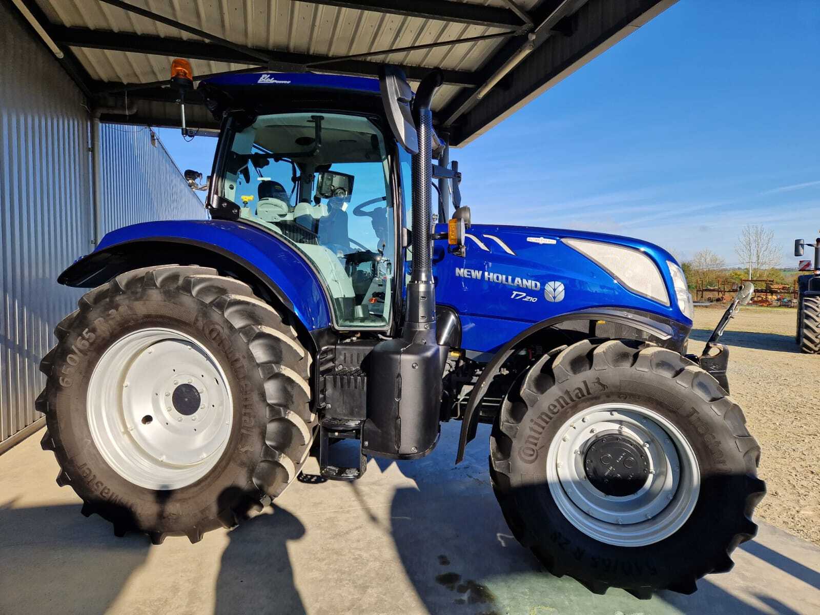 NEW HOLLAND T7.210 AC