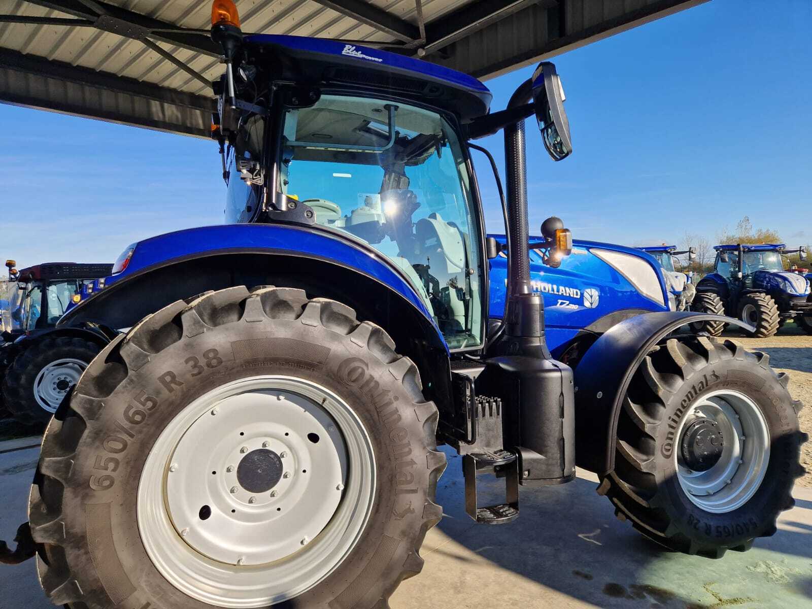 NEW HOLLAND T7.210 AC