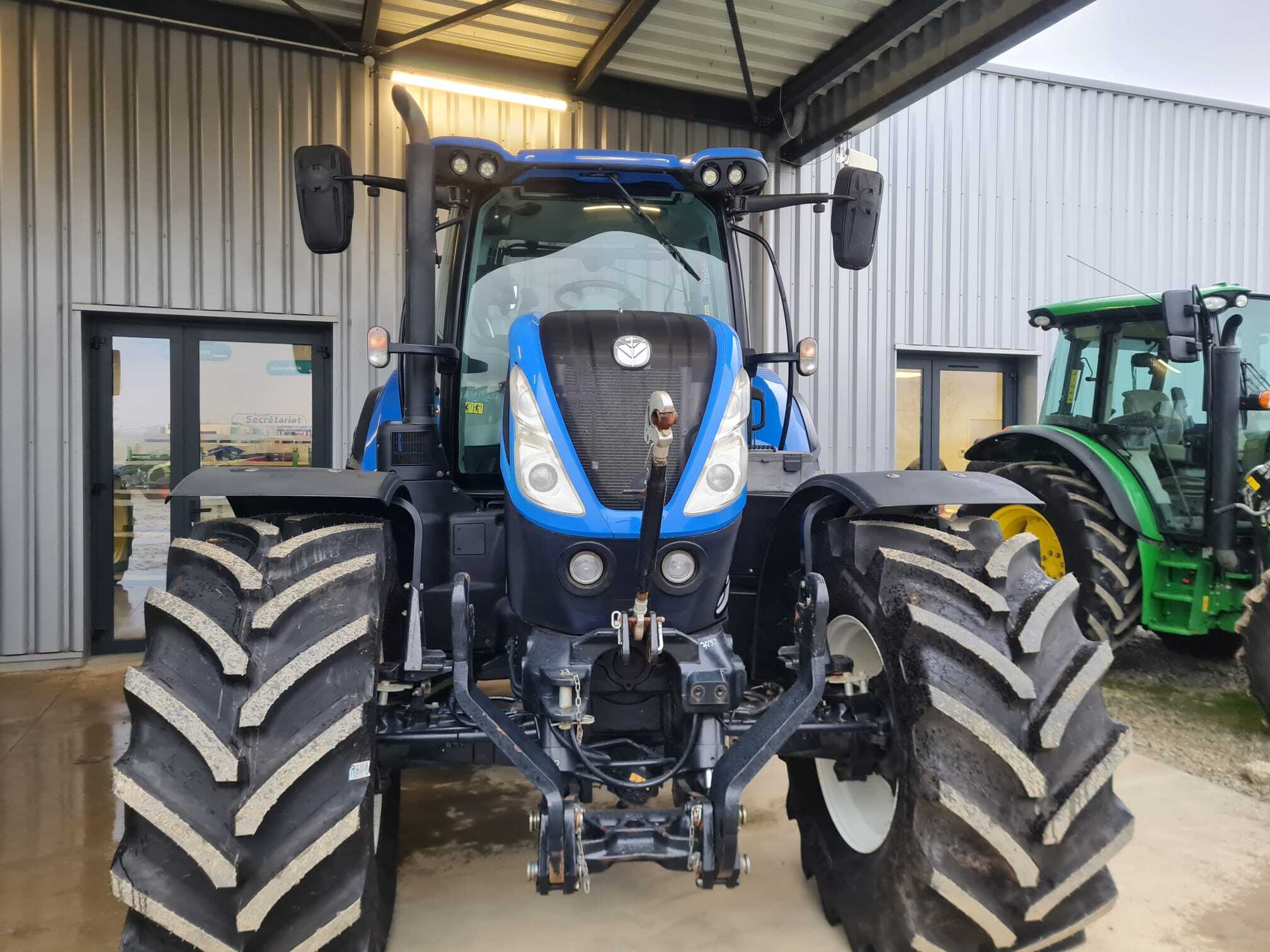 NEW HOLLAND T7.225 AC