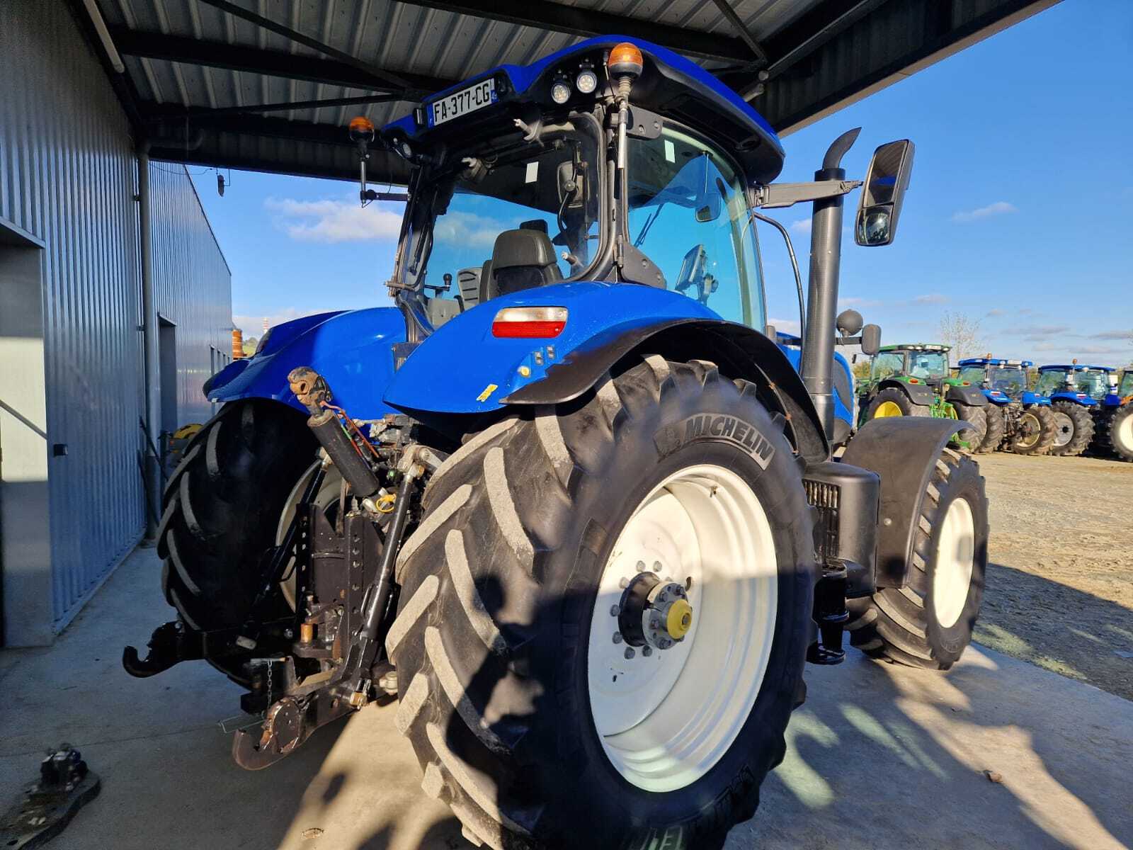 NEW HOLLAND T7.230 AC