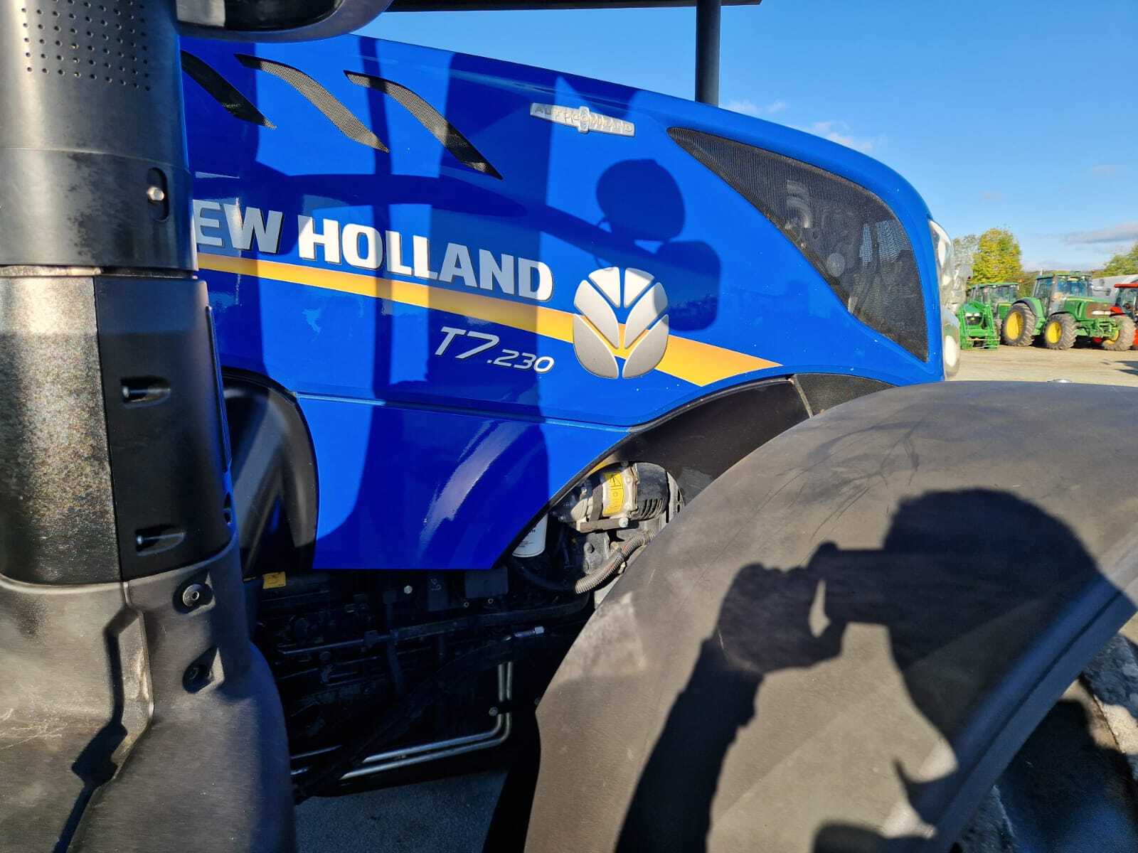 NEW HOLLAND T7.230 AC