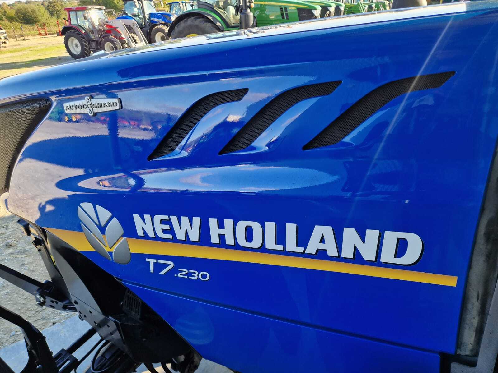 NEW HOLLAND T7.230 AC