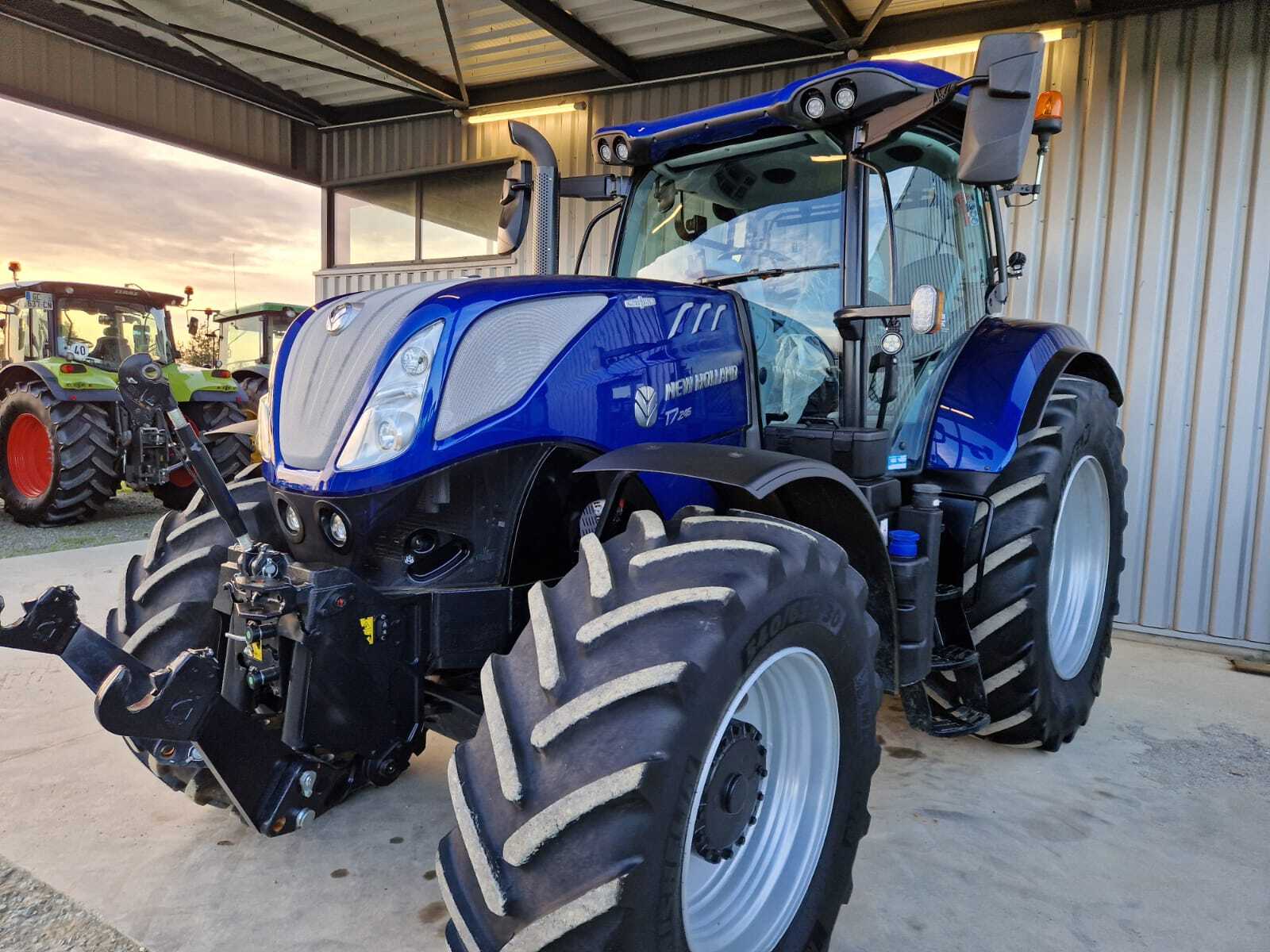 NEW HOLLAND T7.245 AC